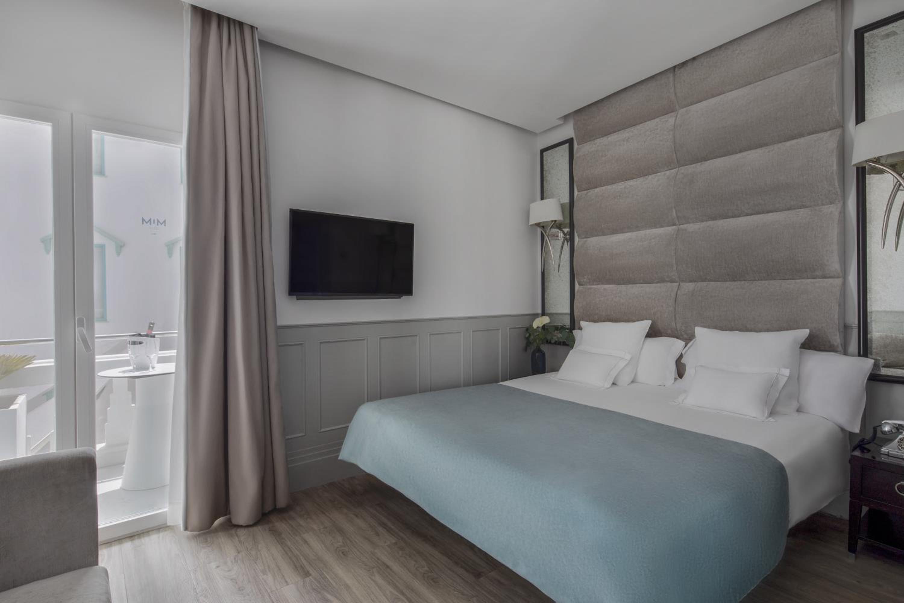 Deluxe Room with Terrace