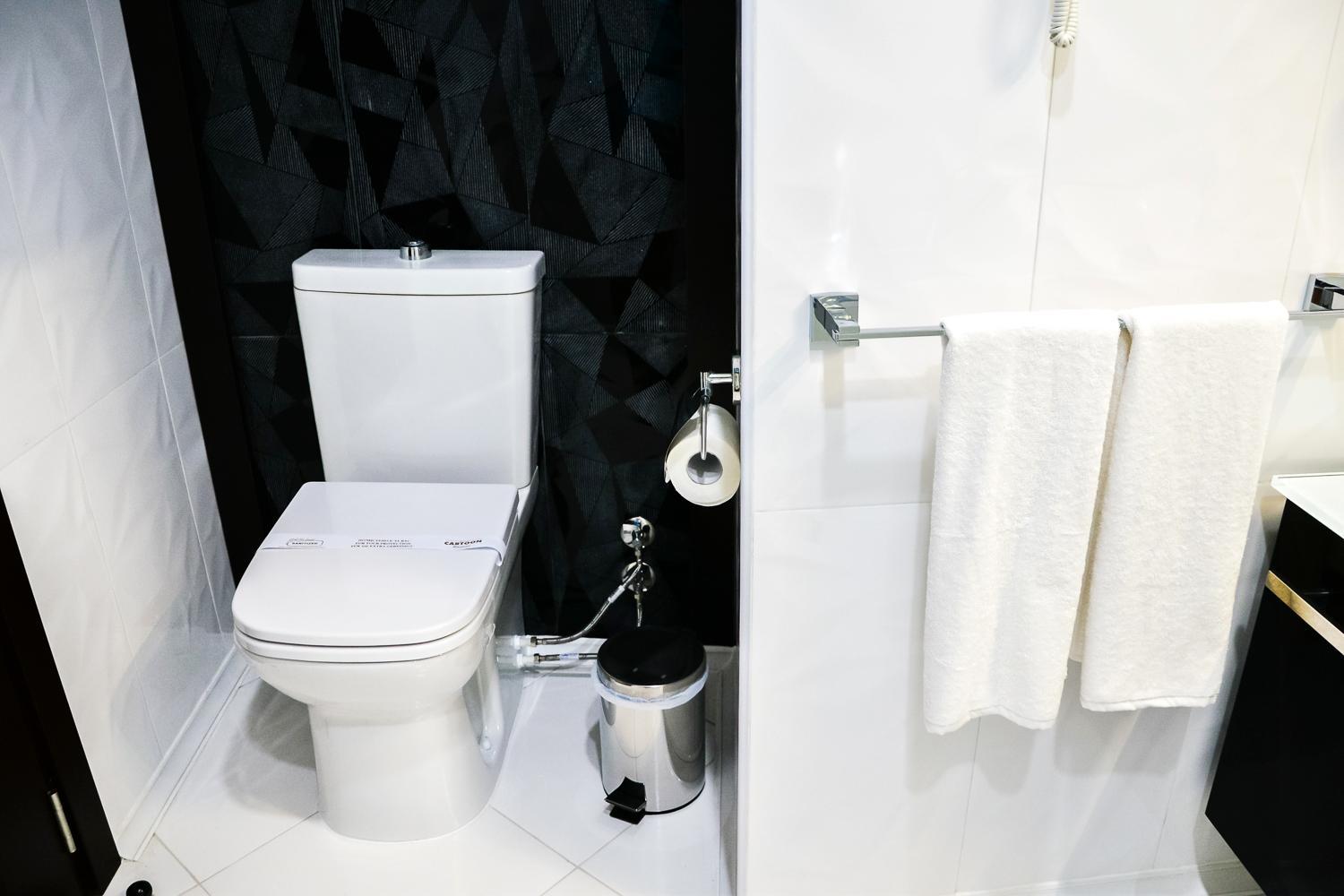Standard Suite - Photo 2