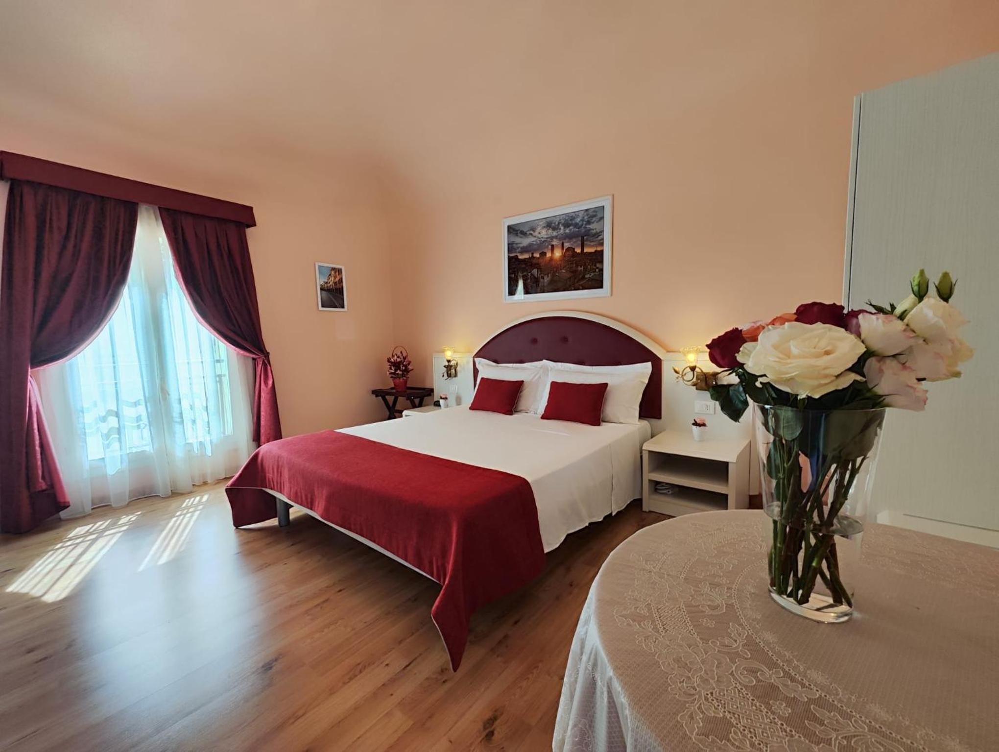 Deluxe Double Room with Balcony