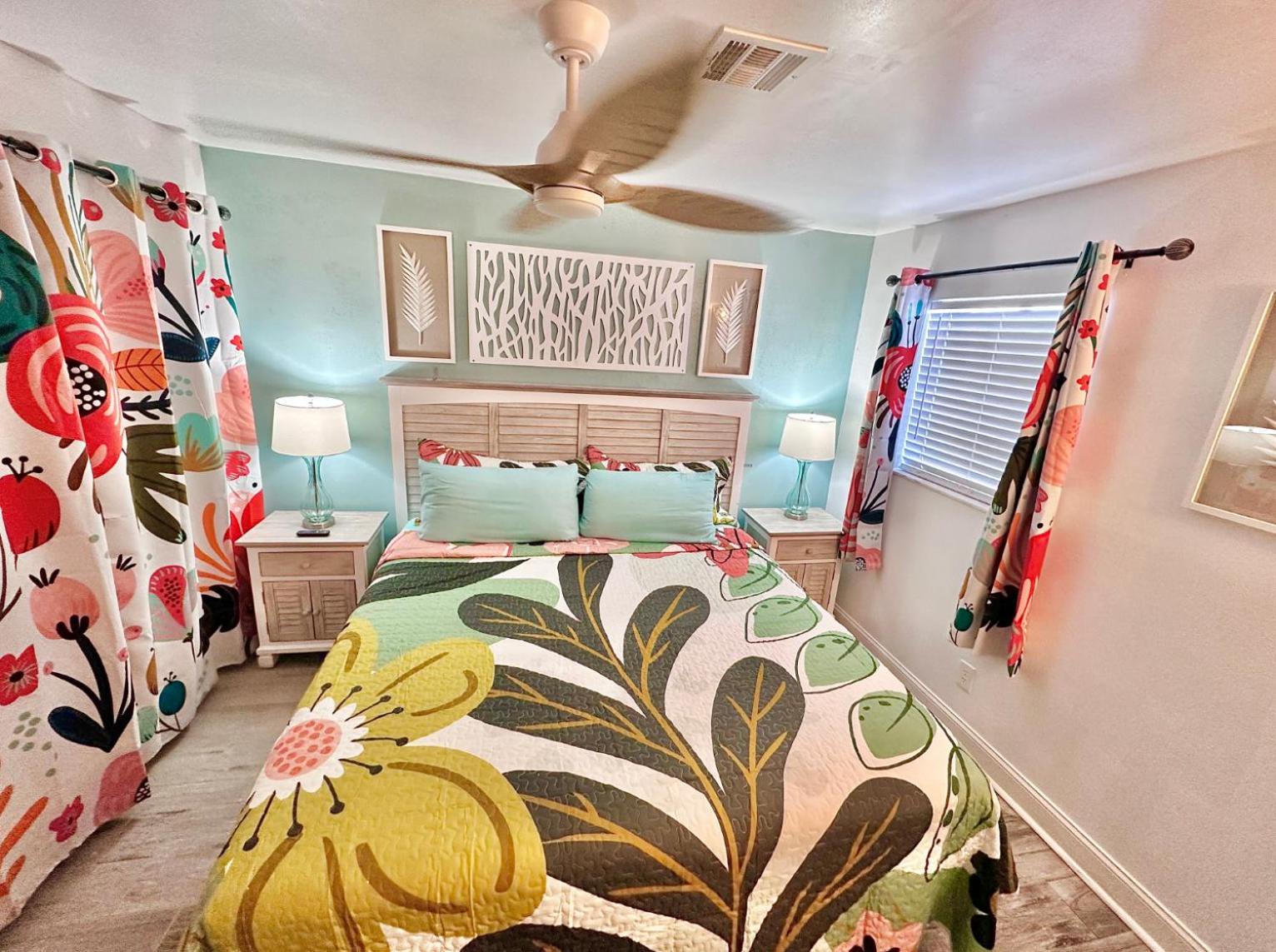 1-bedroom suite