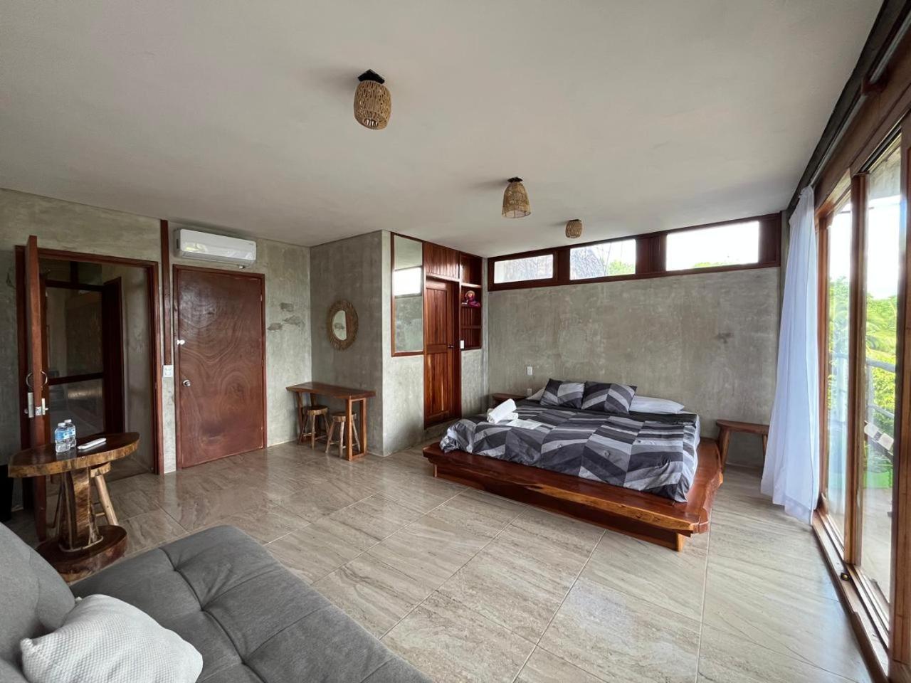 Triple Room with Lake View photo 2