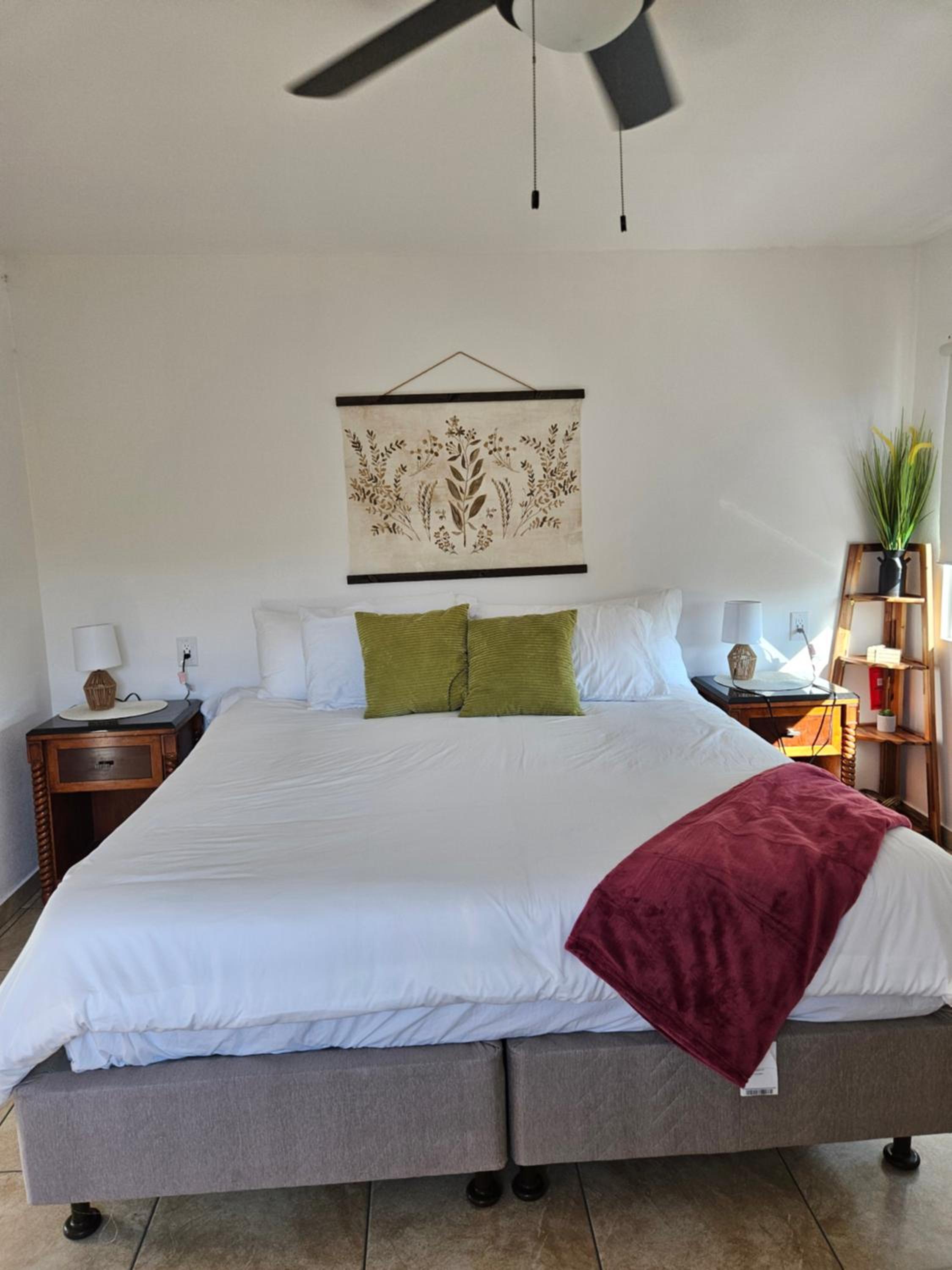 Deluxe Queen Room photo 2