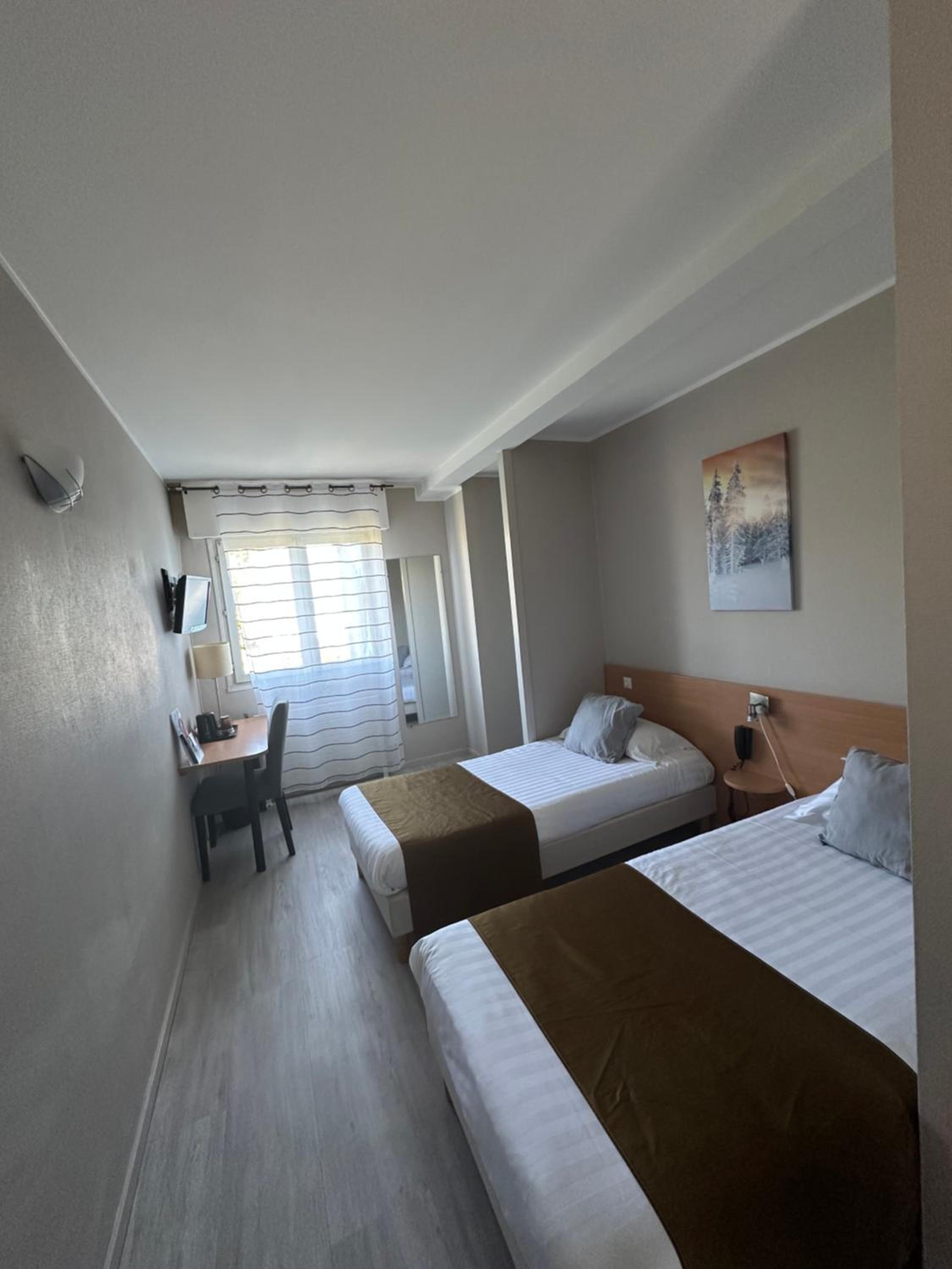 Standard Quadruple Room - Photo 3