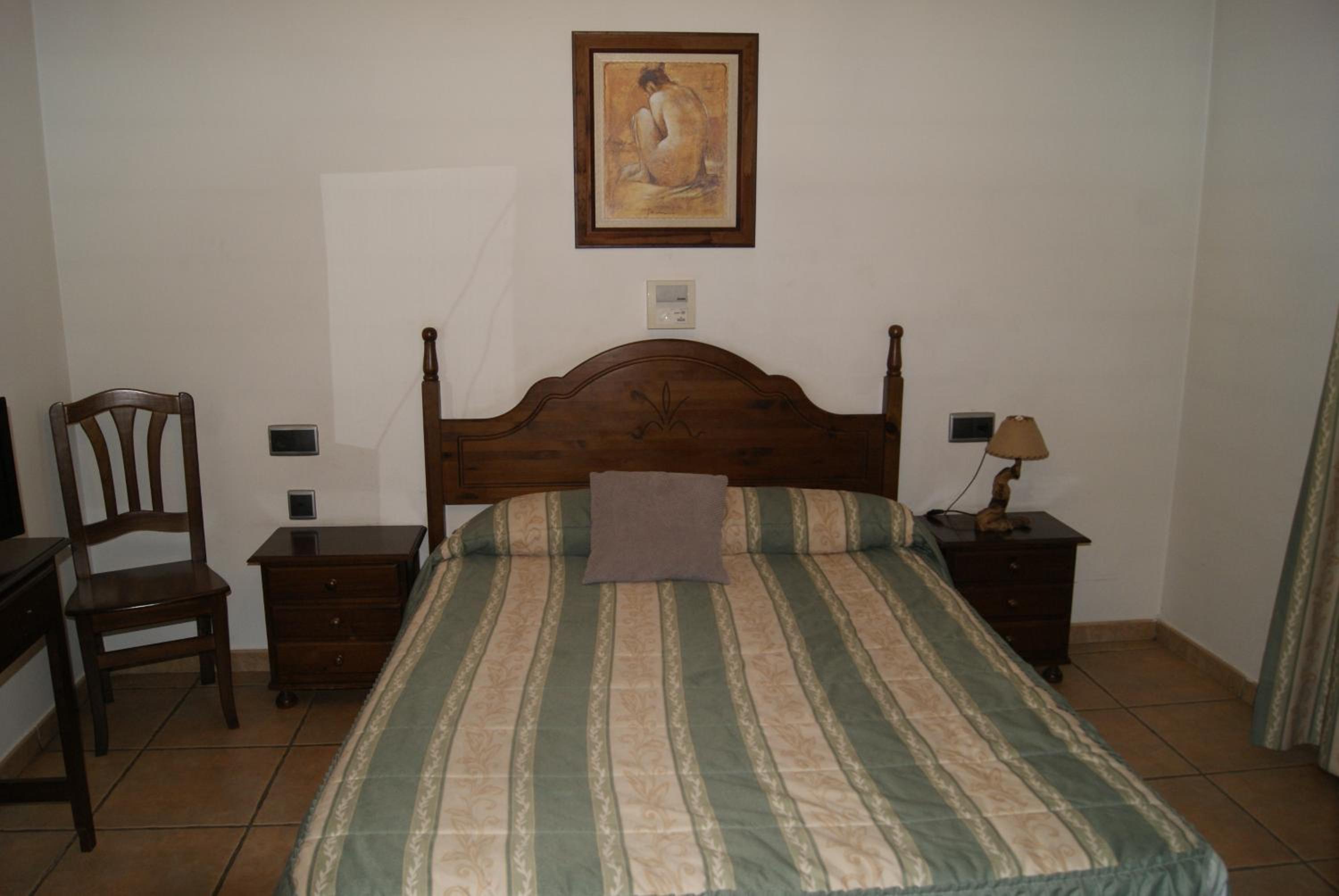 Two-Bedroom Deluxe Apartment photo 3