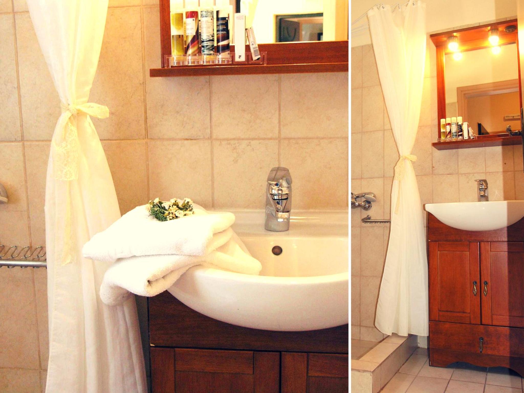 Superior Double or Twin Room with Sea View - Photo 11