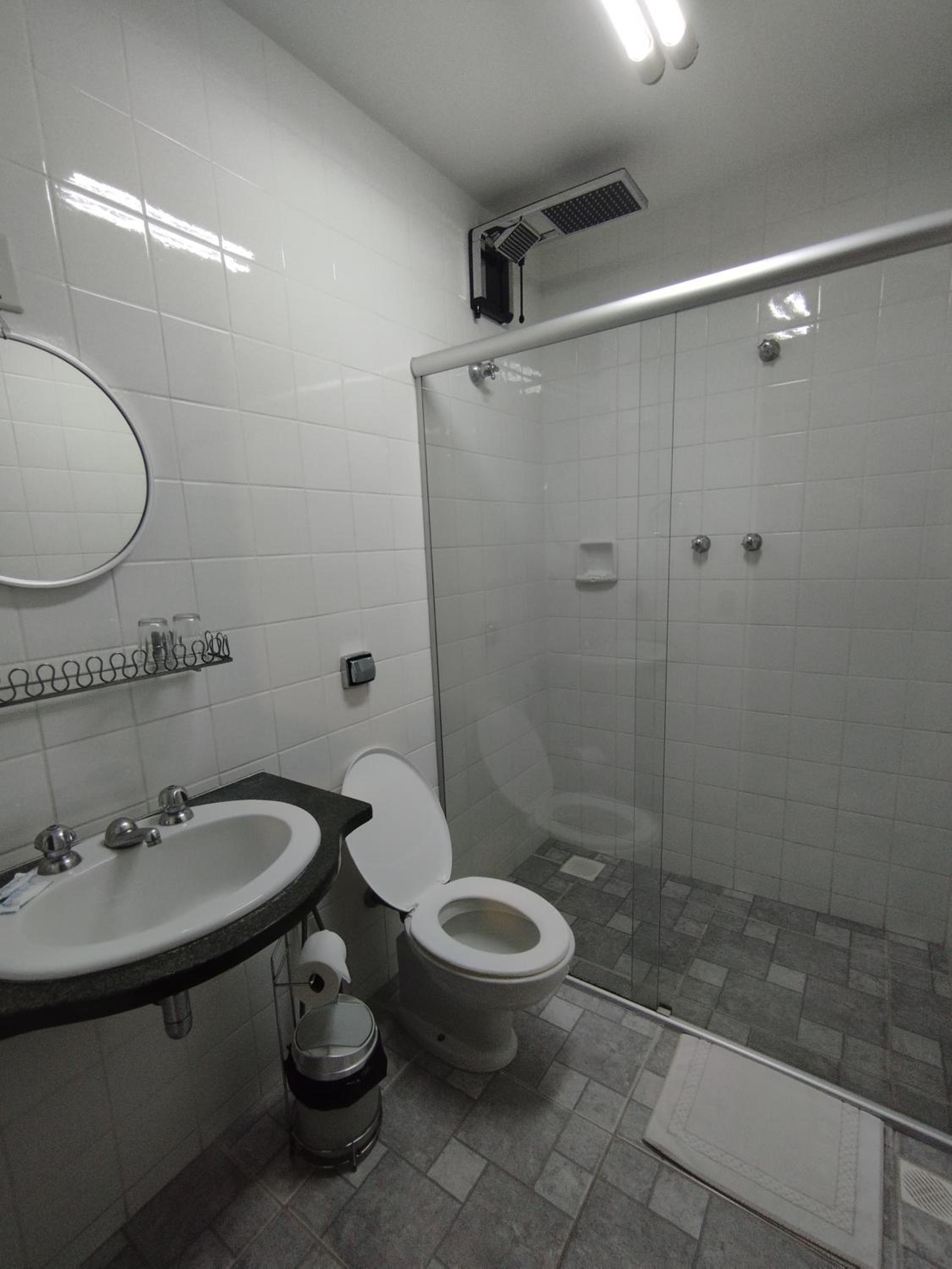 Queen Suite with Pool View photo 2