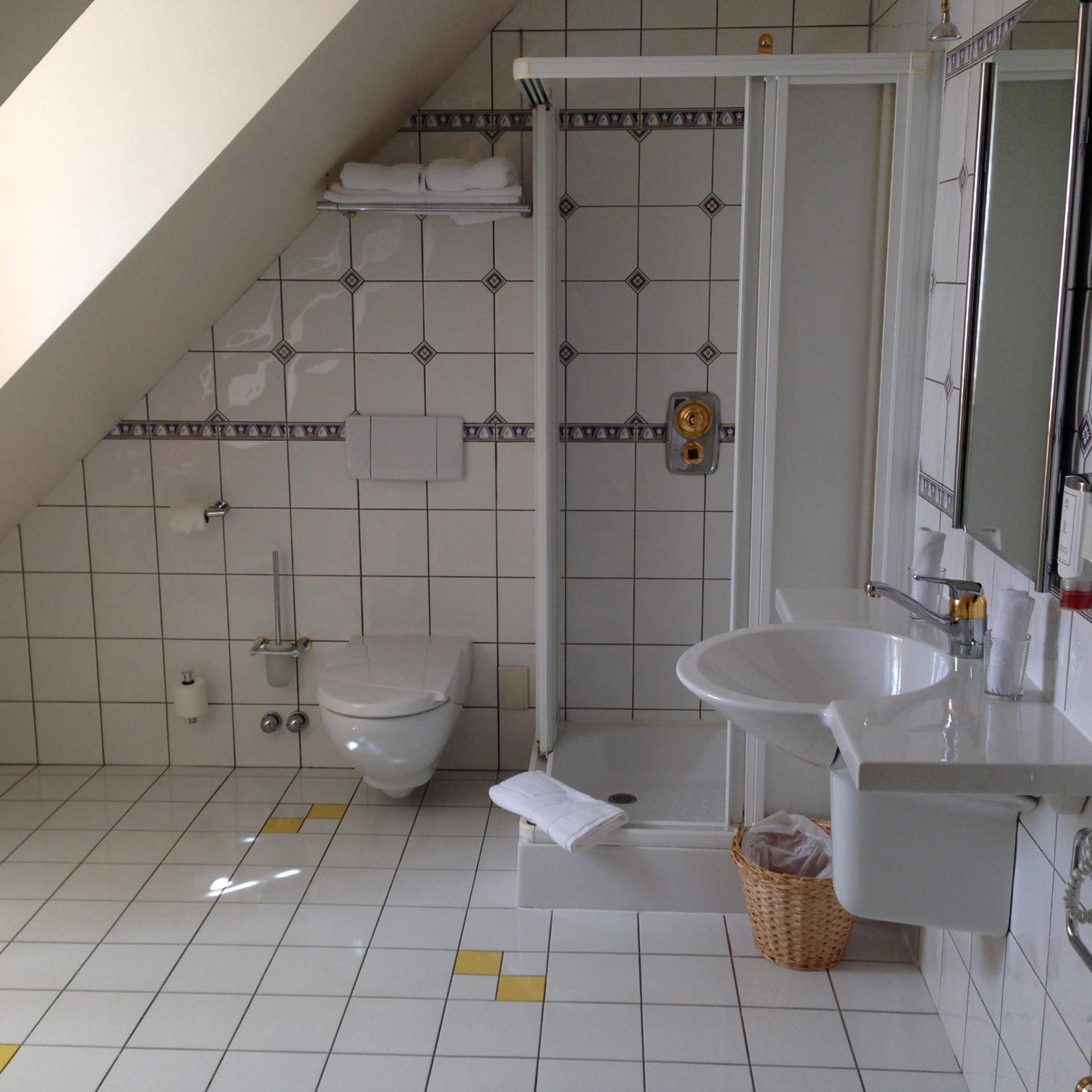 Double Room with Shower photo 2
