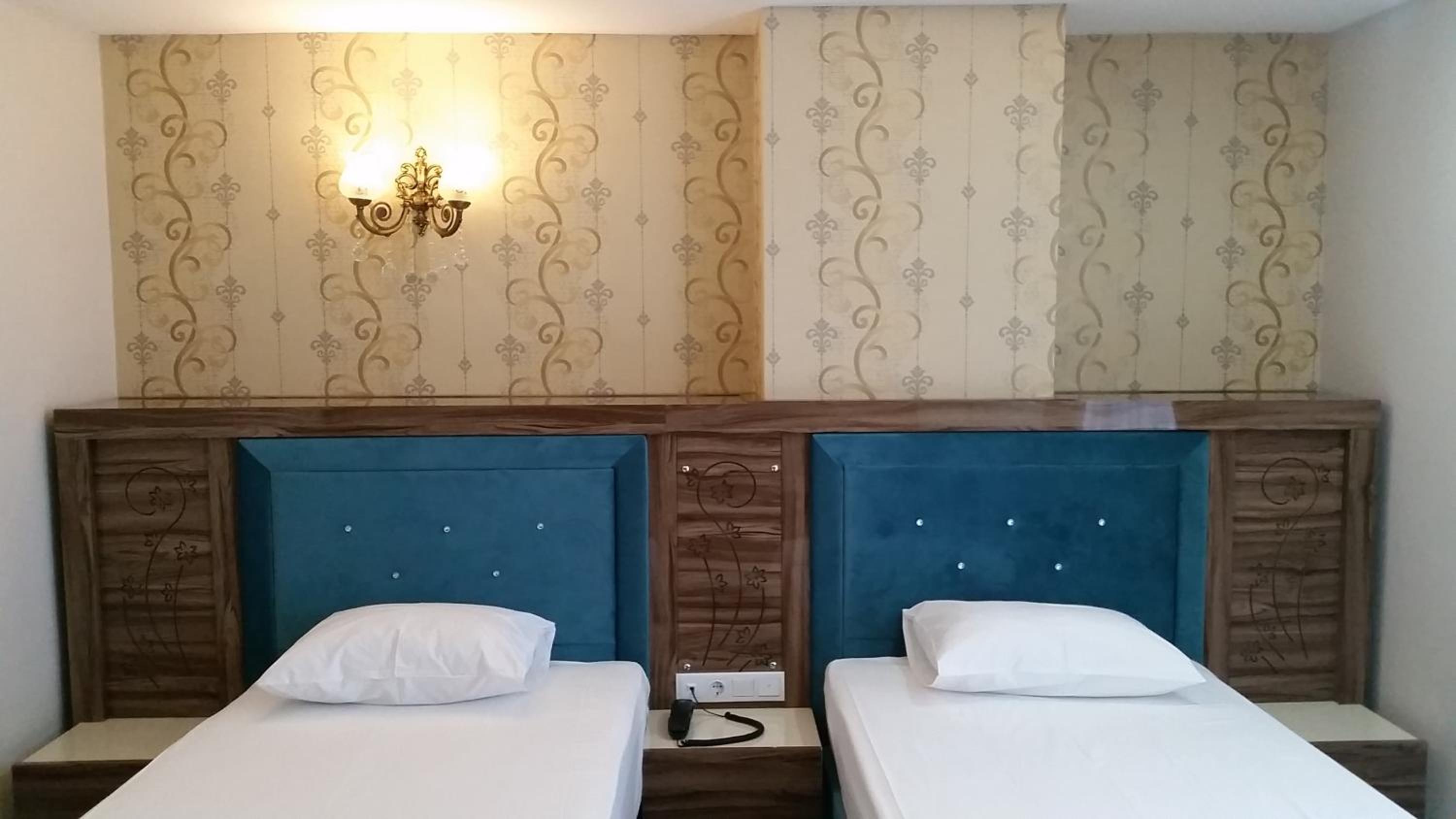 Economy Twin Room