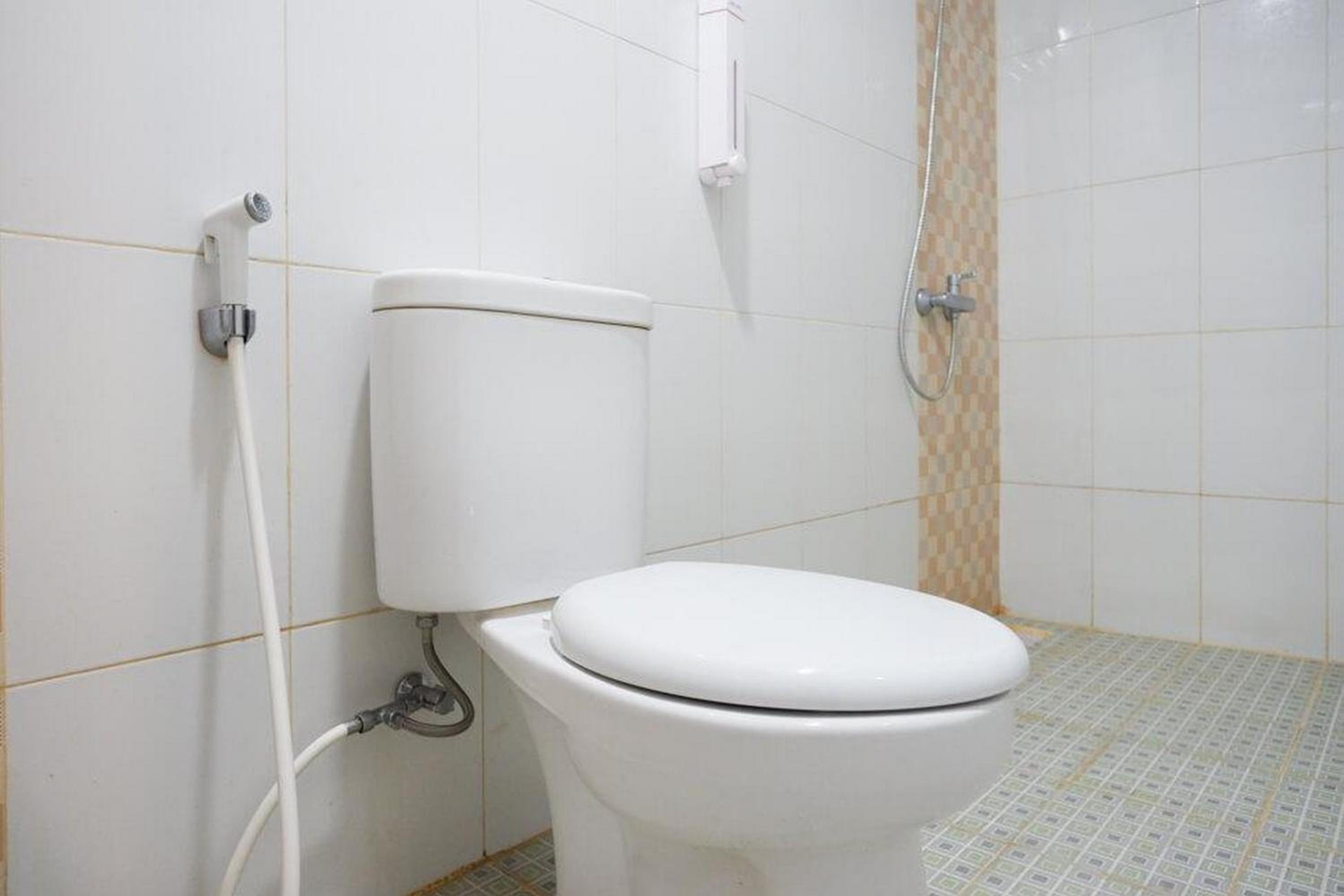 Standard Twin Room - Photo 7