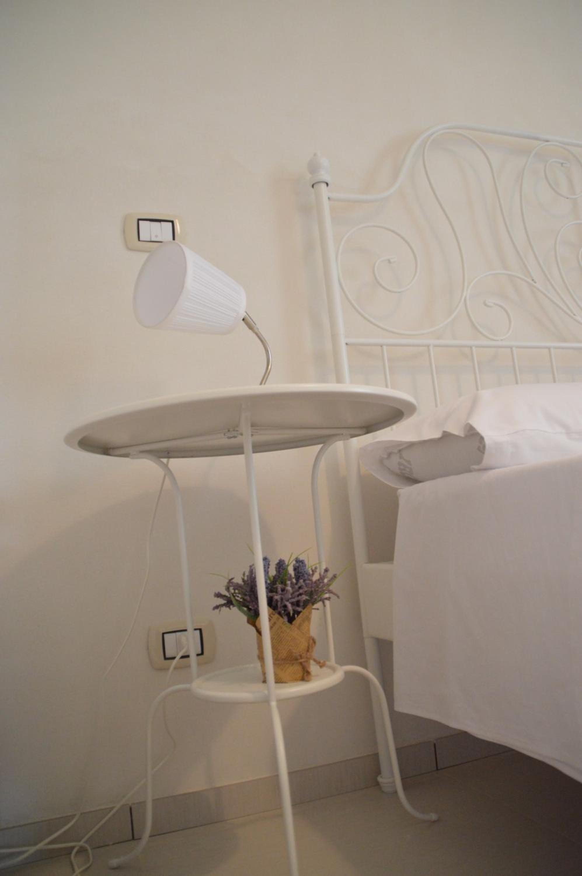 Family Room with Private Bathroom - Photo 2