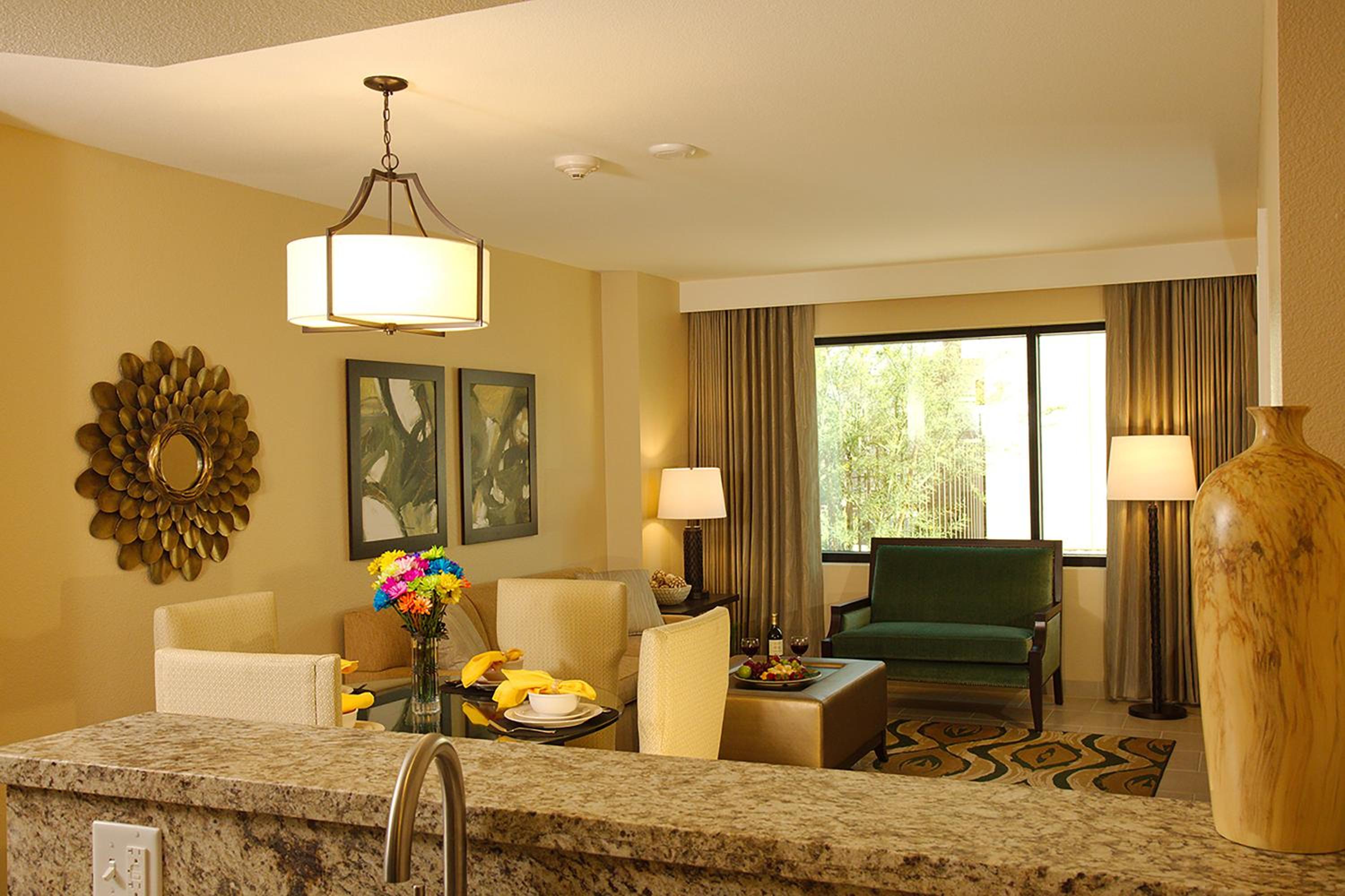 One Bedroom Suite thumbnail 6