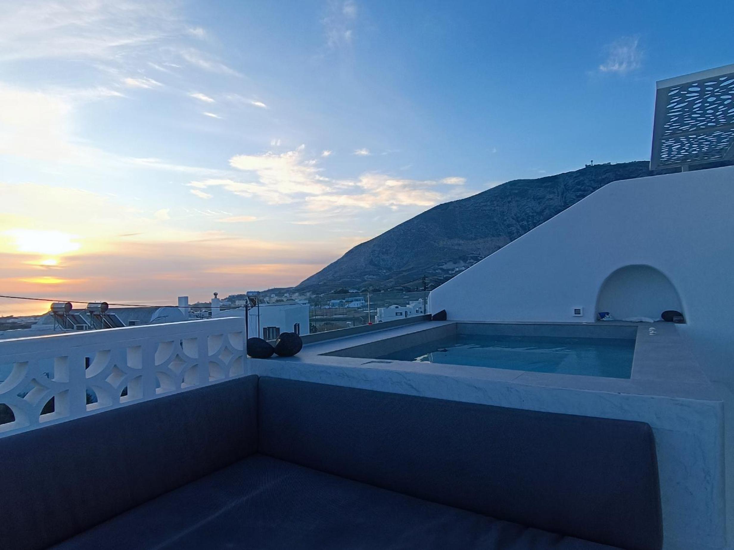 Queen Suite with Sea View