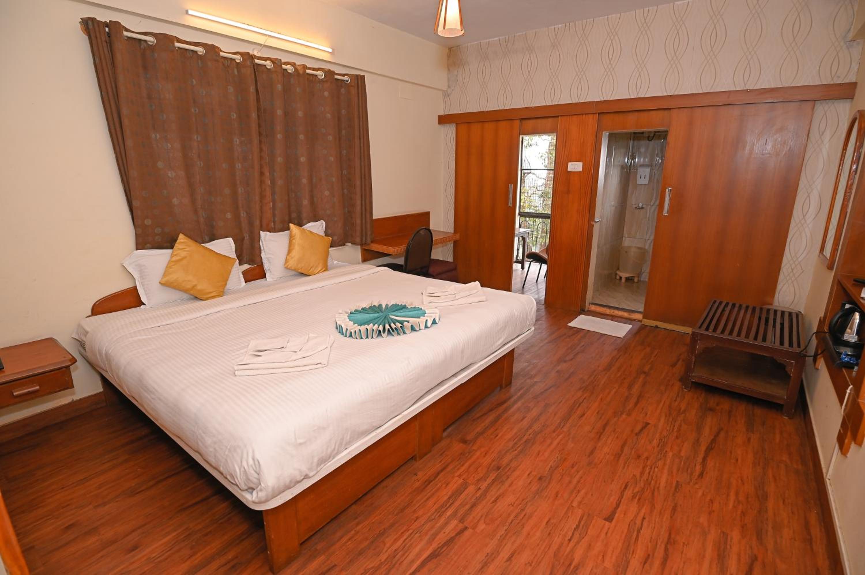 Deluxe Room - Photo 7
