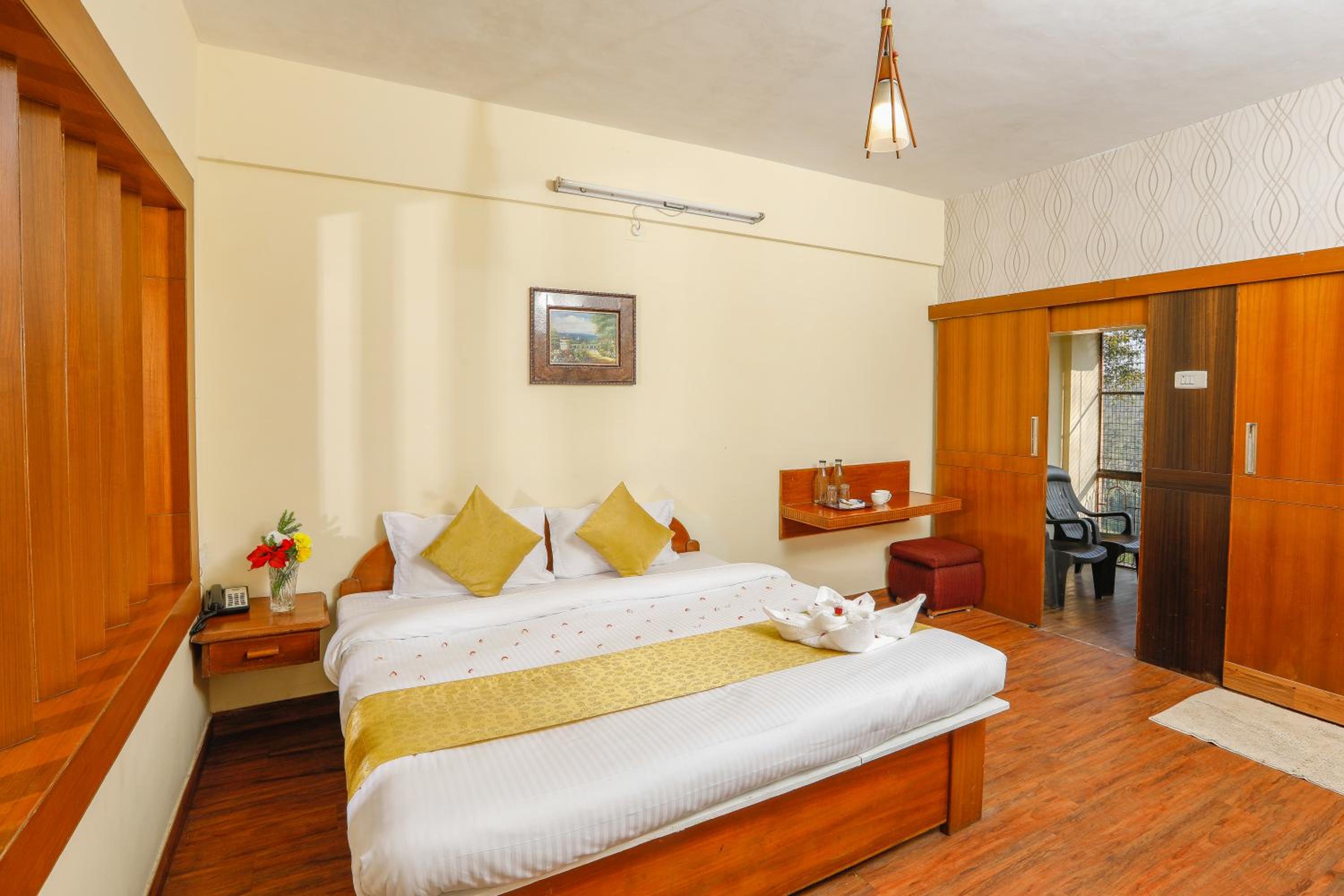 Deluxe Room - Photo 5