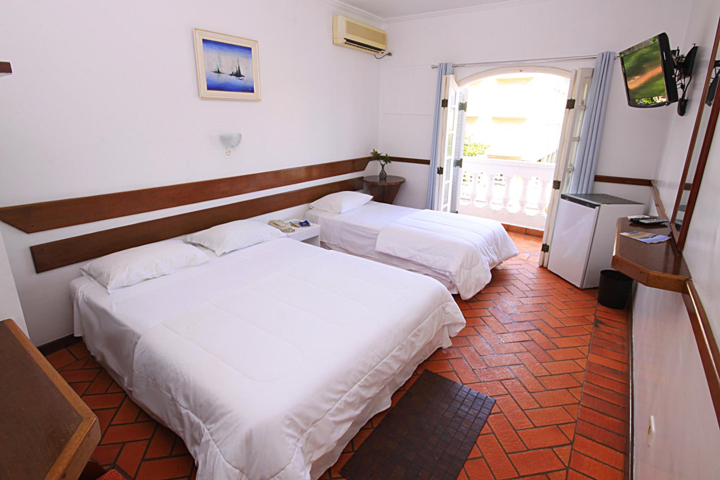 Deluxe Room with Balcony photo 1