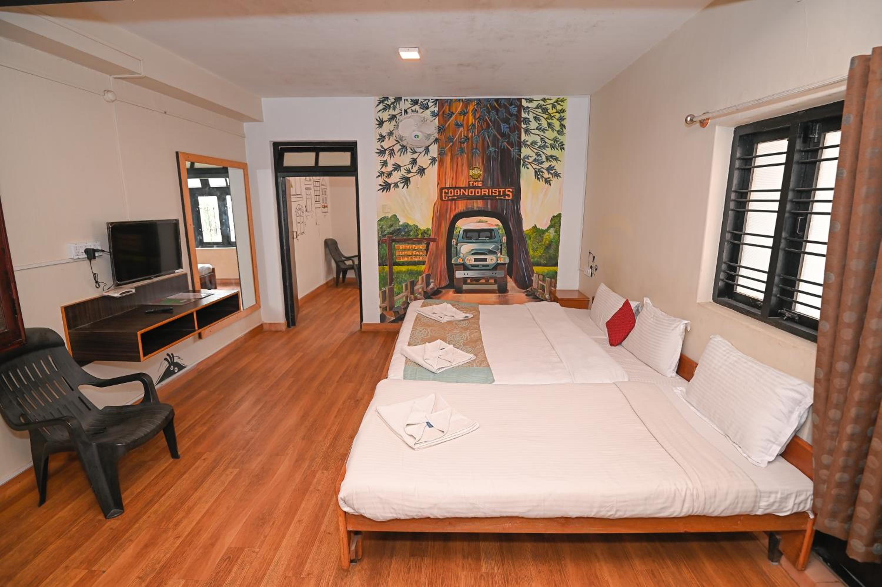 Family Room - Photo 7