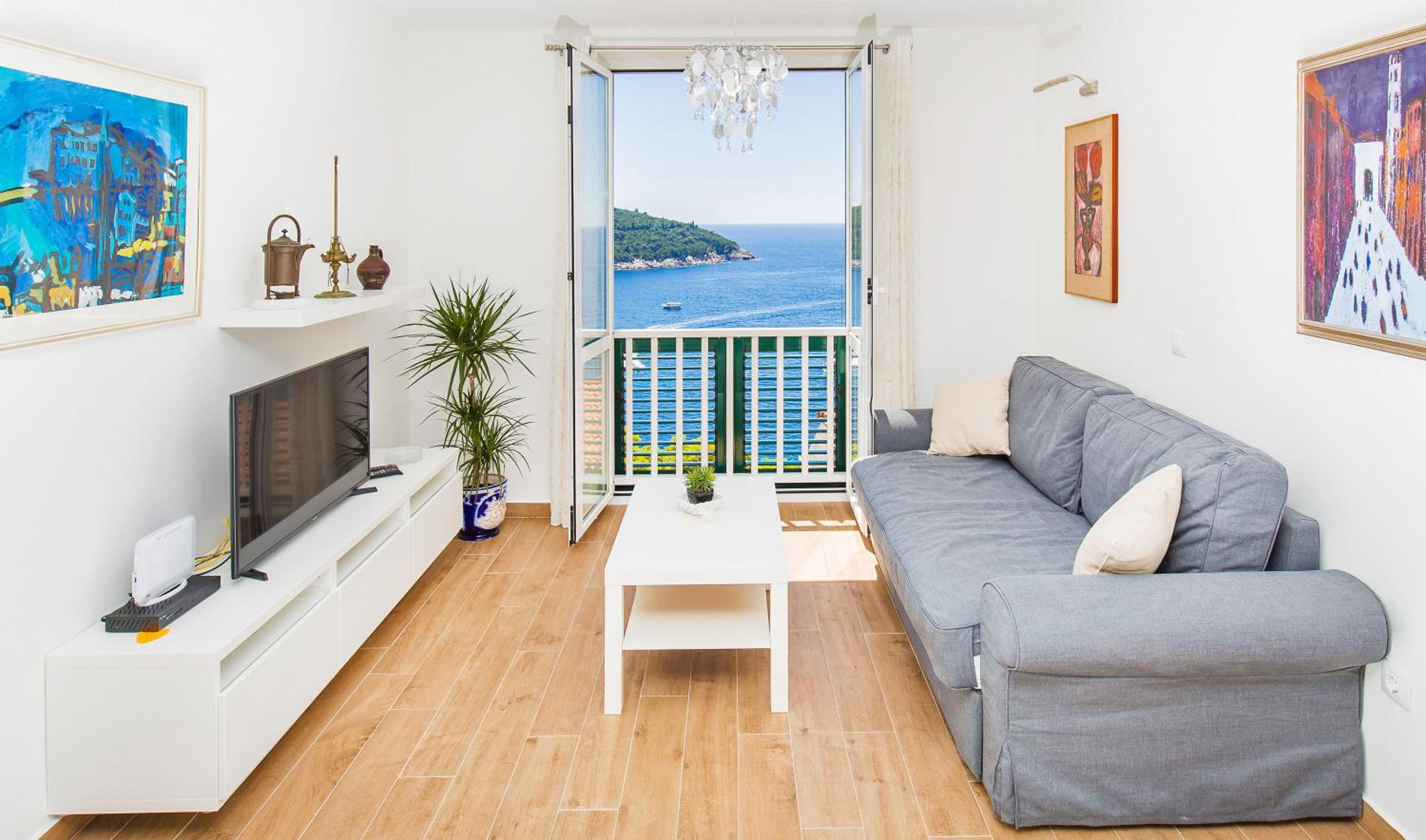 Apartment with Sea View