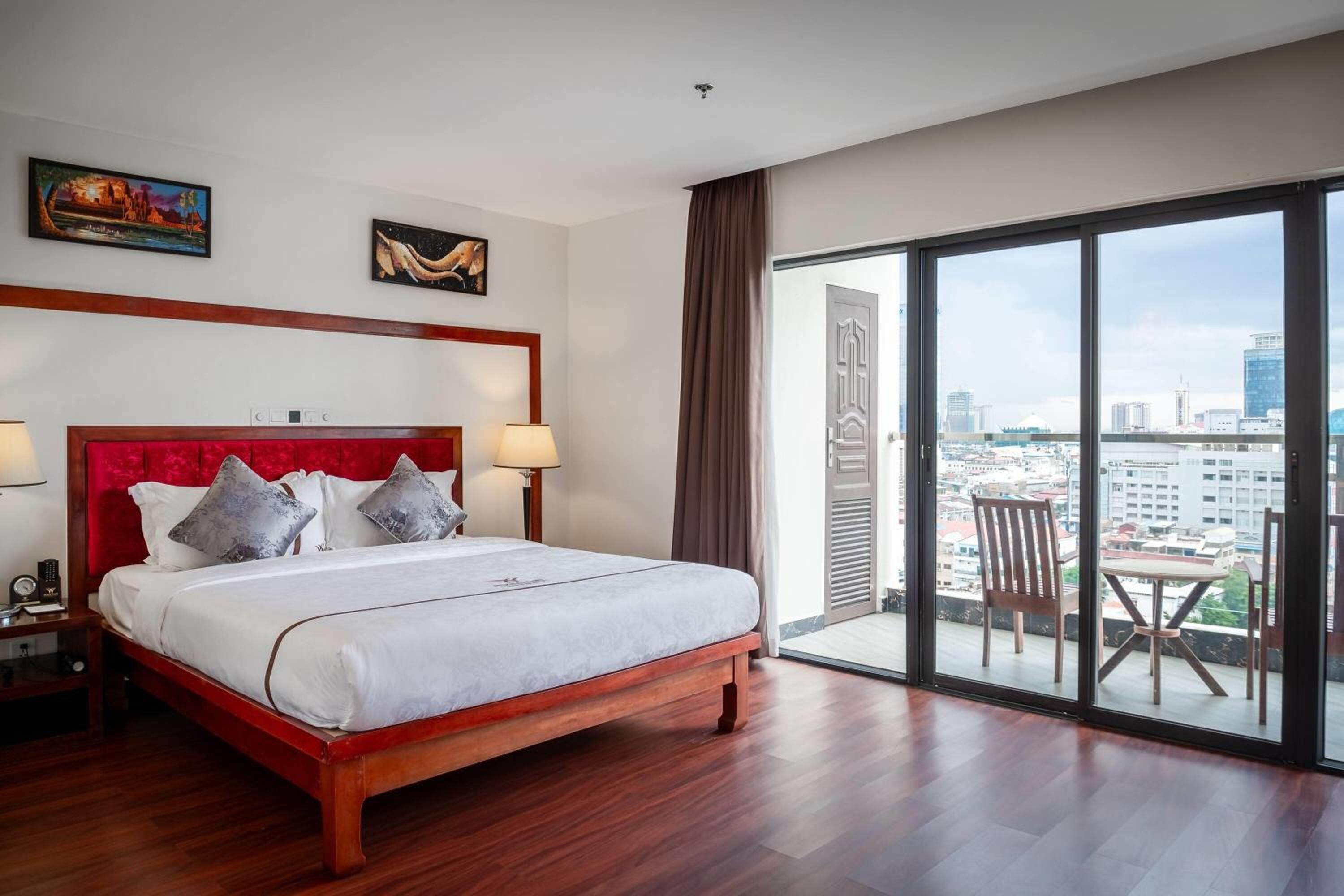 One-Bedroom Executive Suite