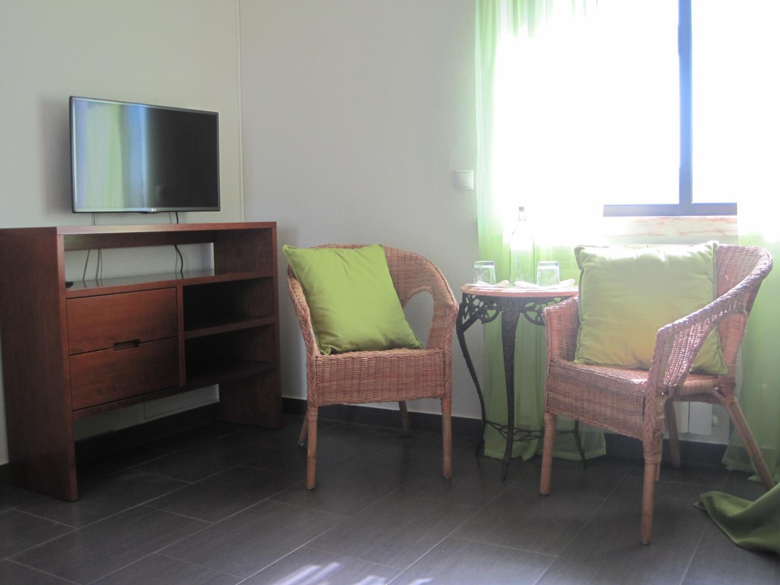 Double Room with Private Bathroom photo 2