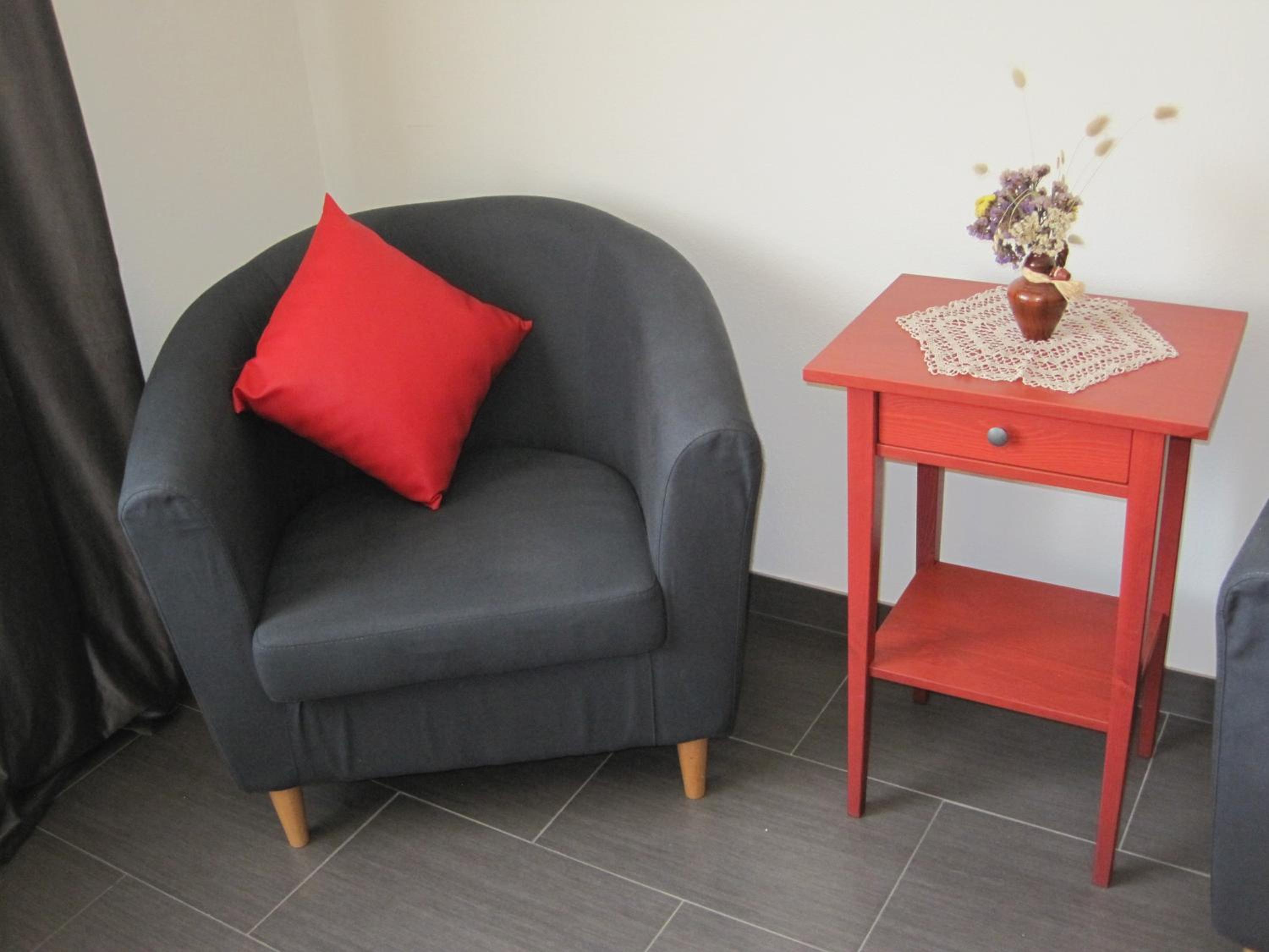 Double Room with Private Bathroom - Photo 2