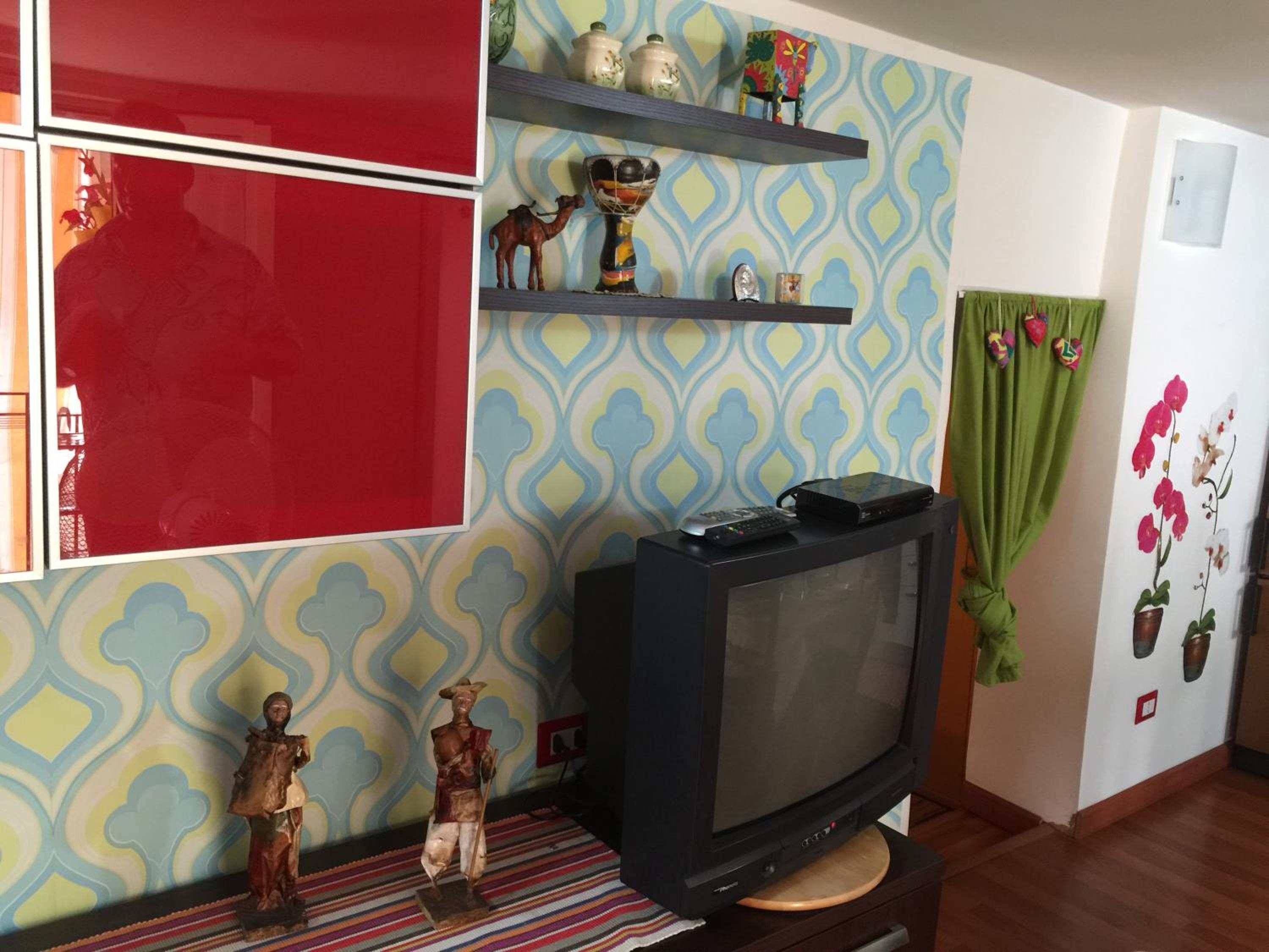 One-Bedroom Apartment - Photo 5