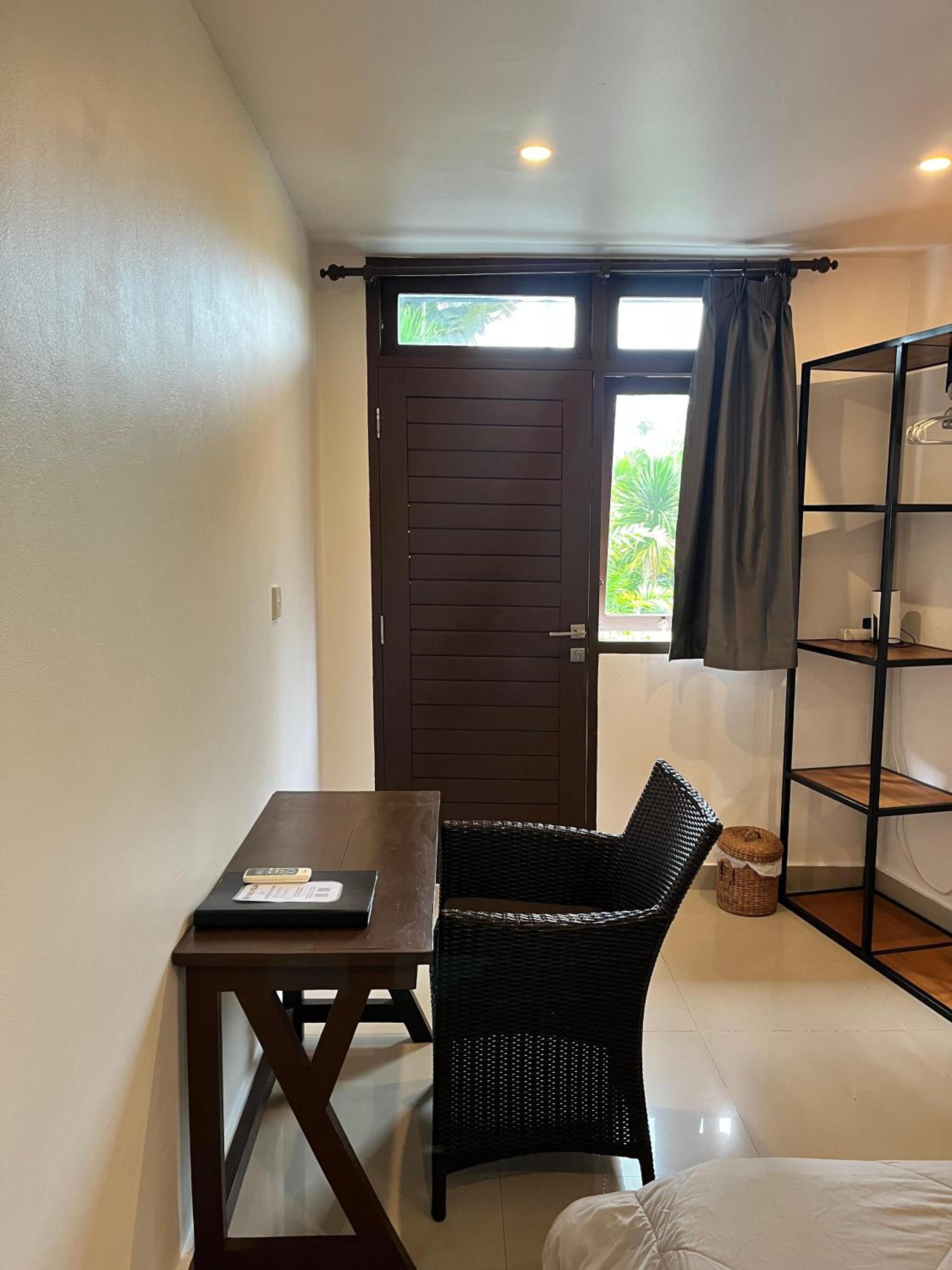 Standard Double Room with Shared Bathroom