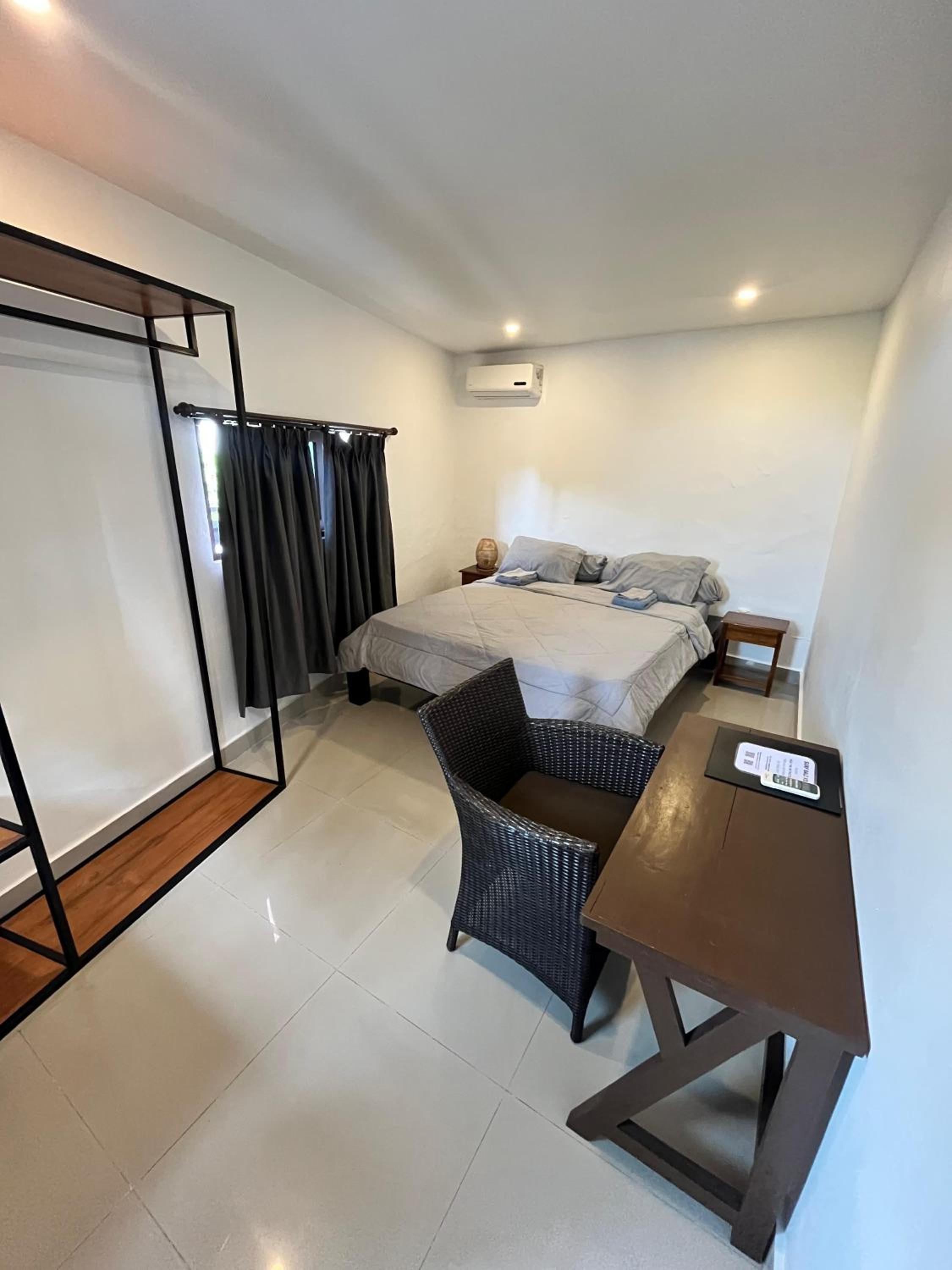 Standard Double Room with Shared Bathroom photo 2
