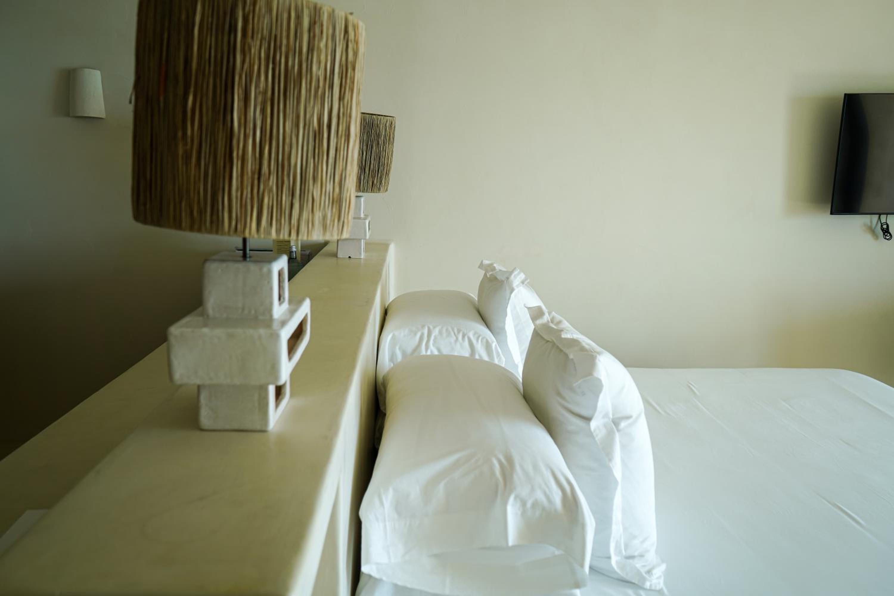 Deluxe Double Room with Balcony and Sea View