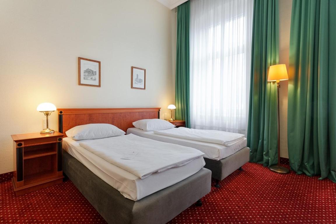 Standard Twin Room photo 1