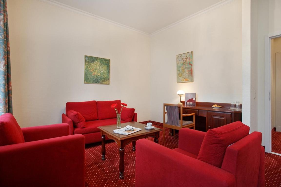 Standard Triple Room photo 3
