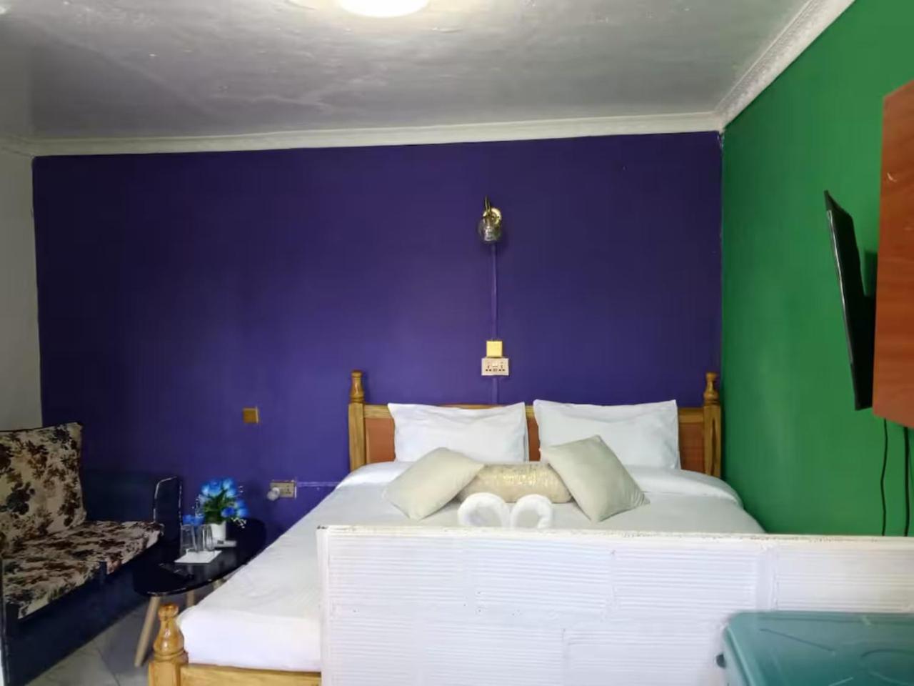Deluxe King Studio photo 1