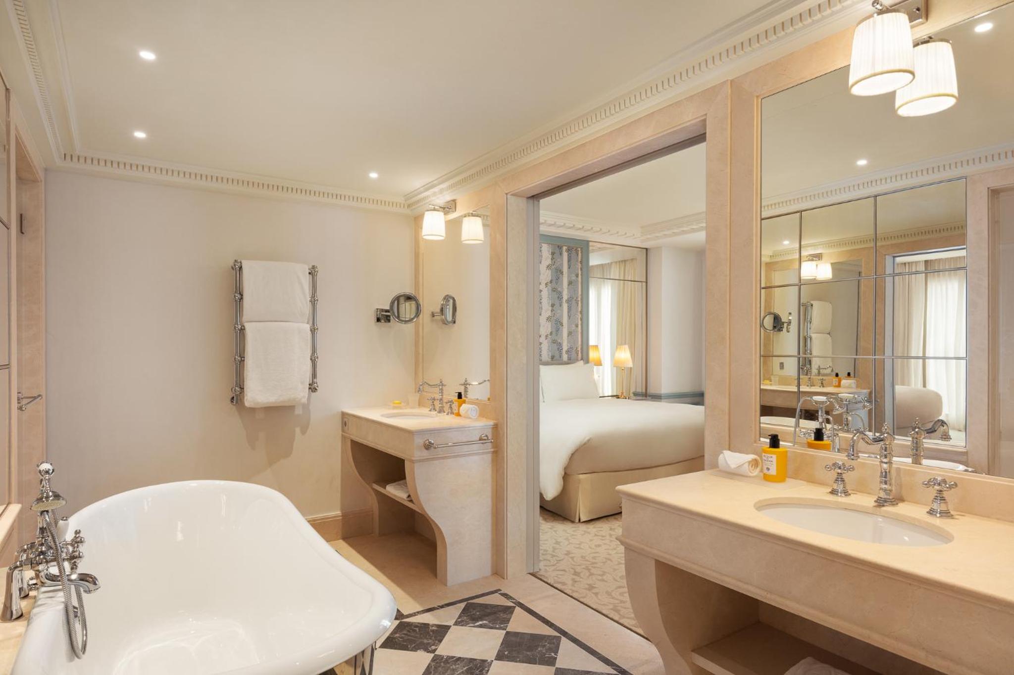 Deluxe Premium Junior Suite