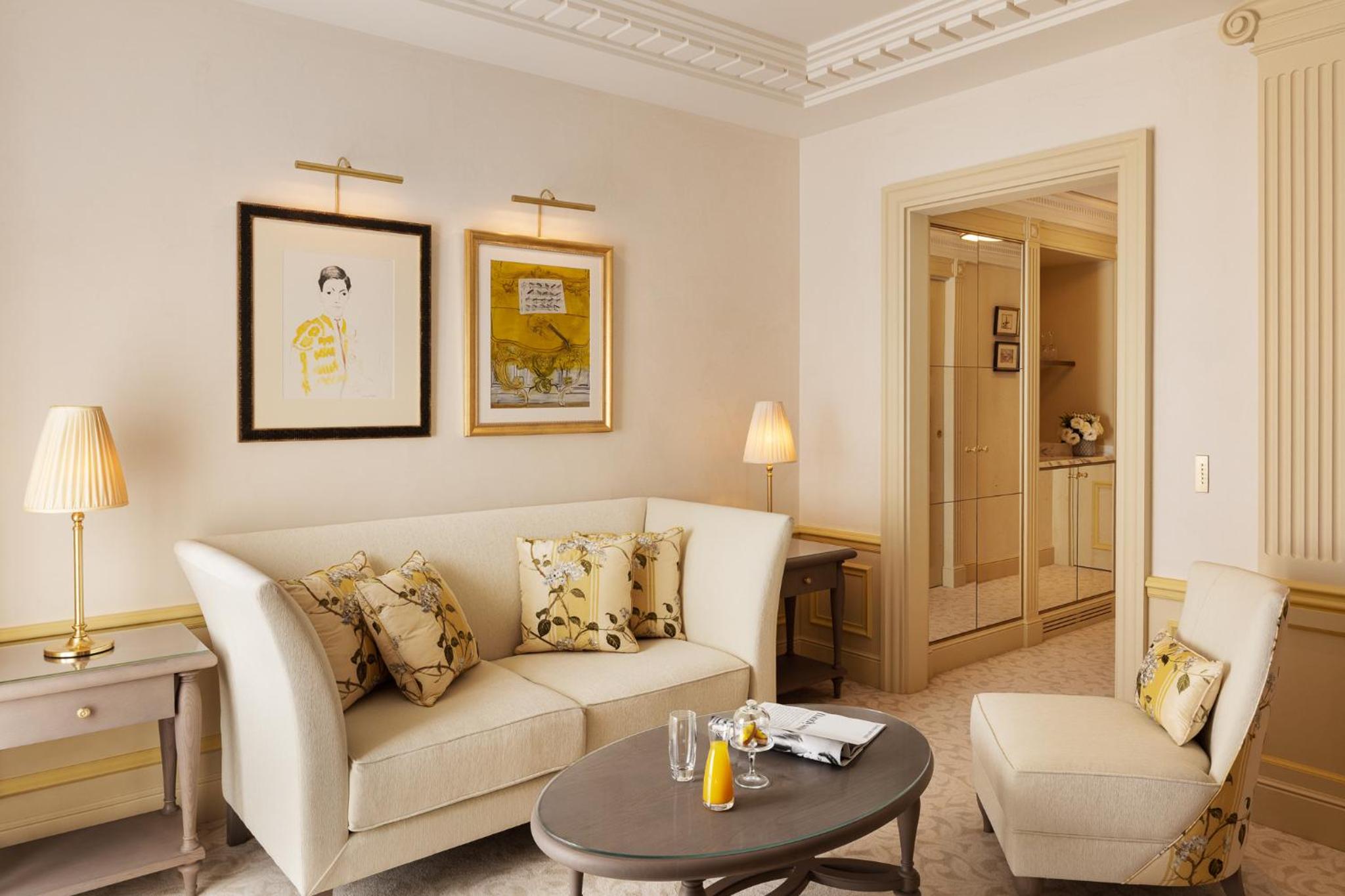Deluxe Premium Junior Suite thumbnail 5