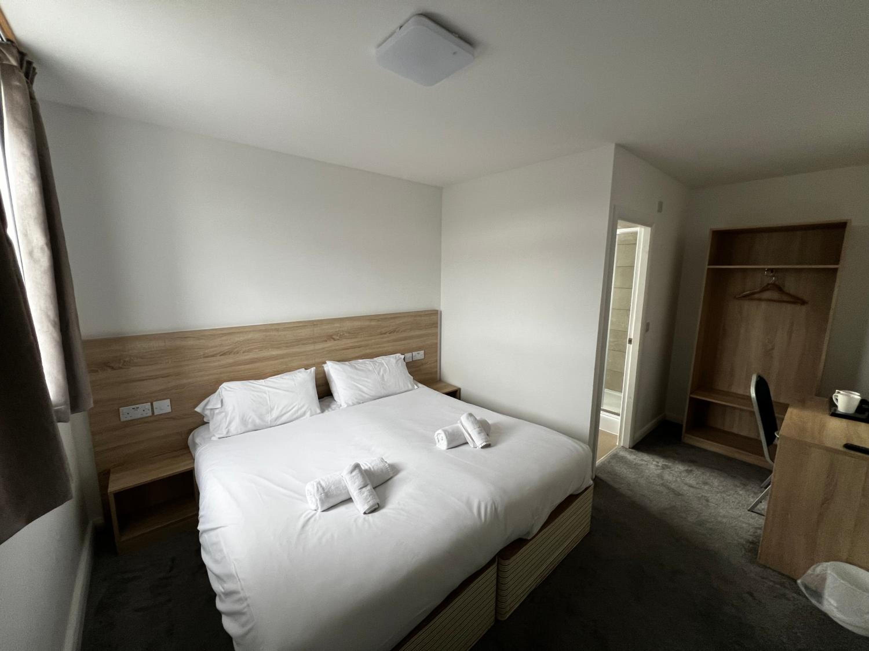Deluxe King Room photo 1