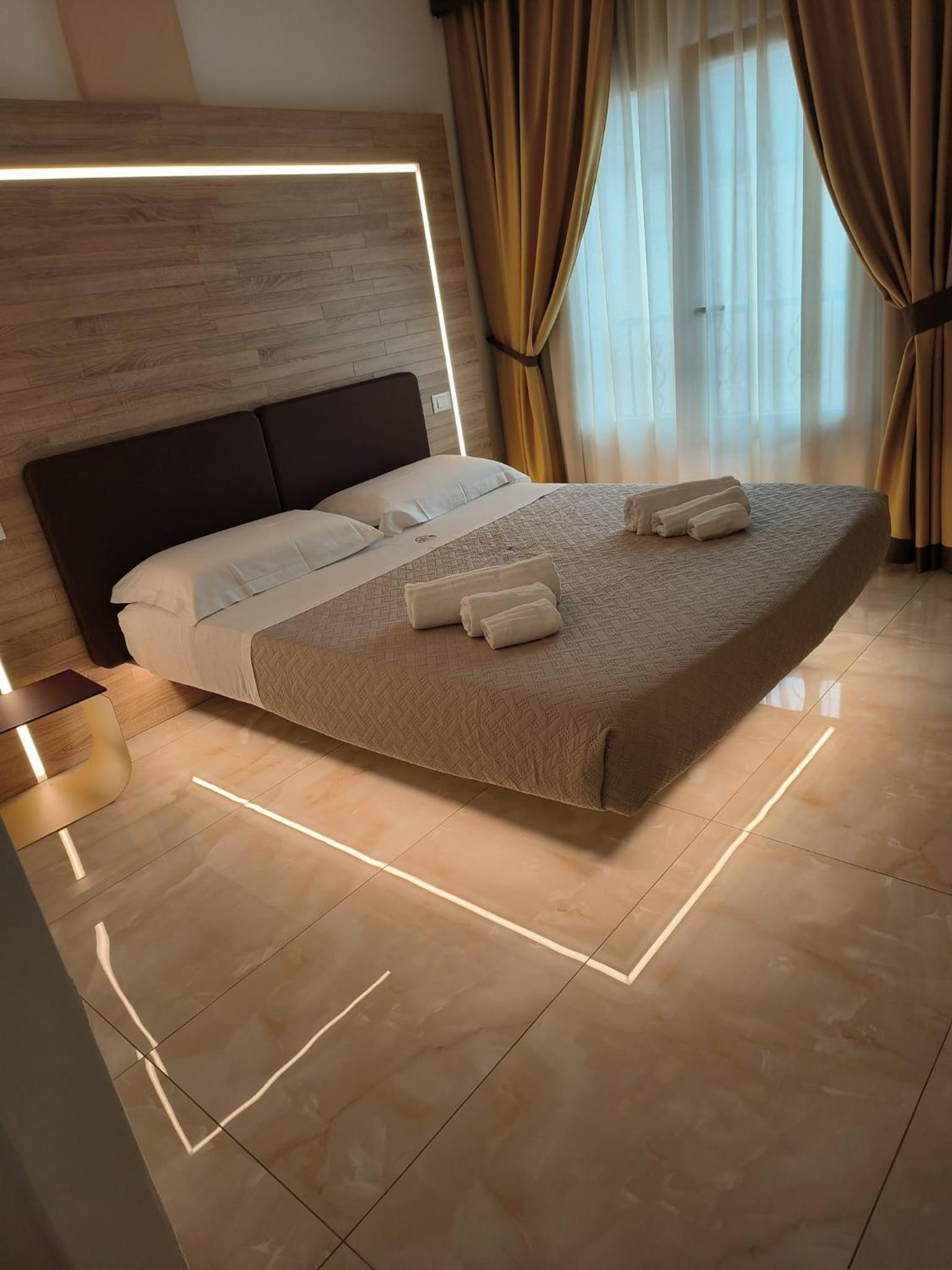 Large Double Room
