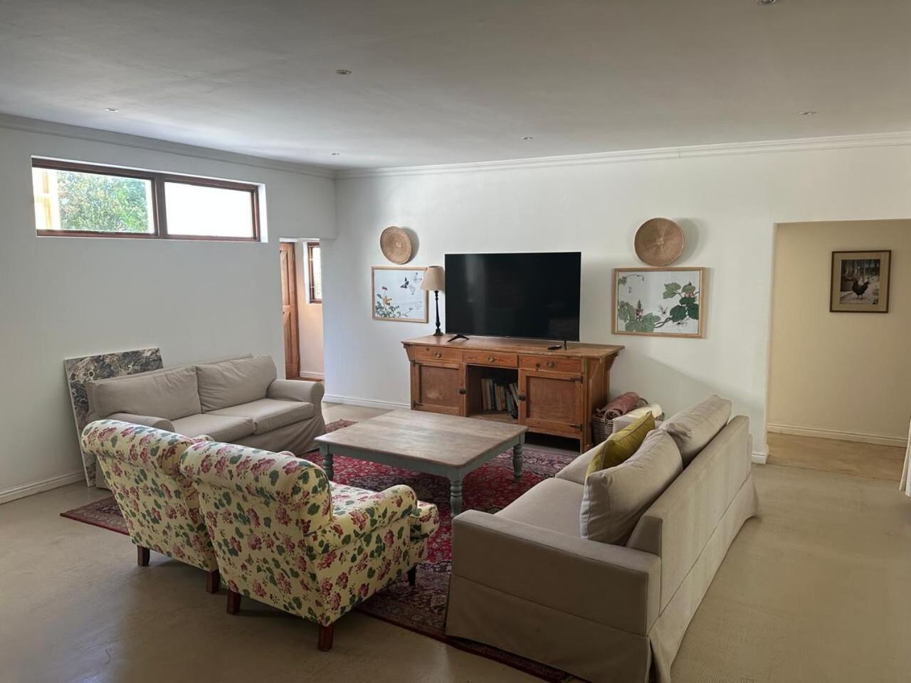 Four-Bedroom Vacation Home photo 3