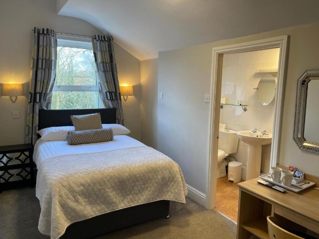 Double Room: 3 night minimum stay