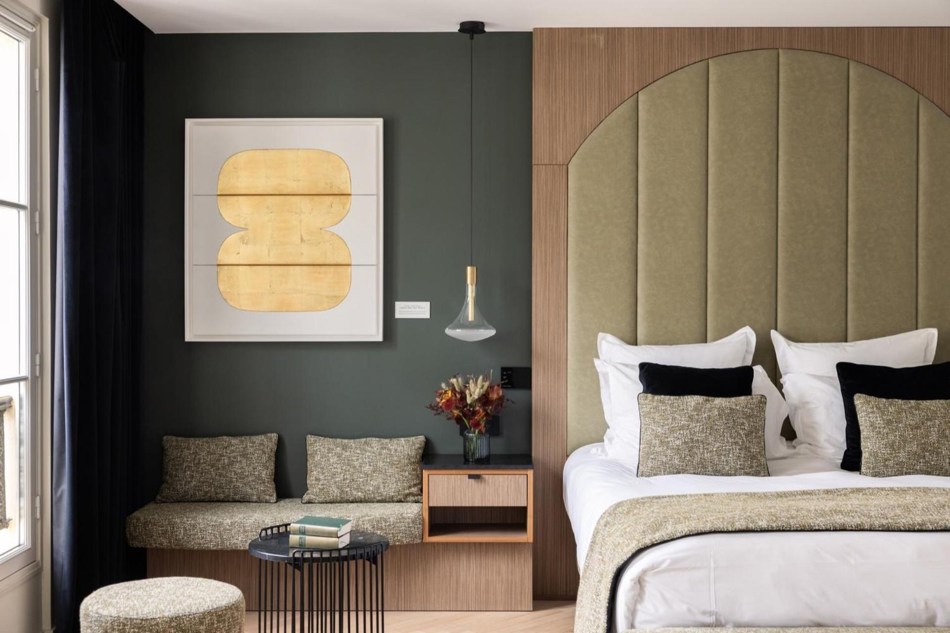 Deluxe Junior Suite photo 3