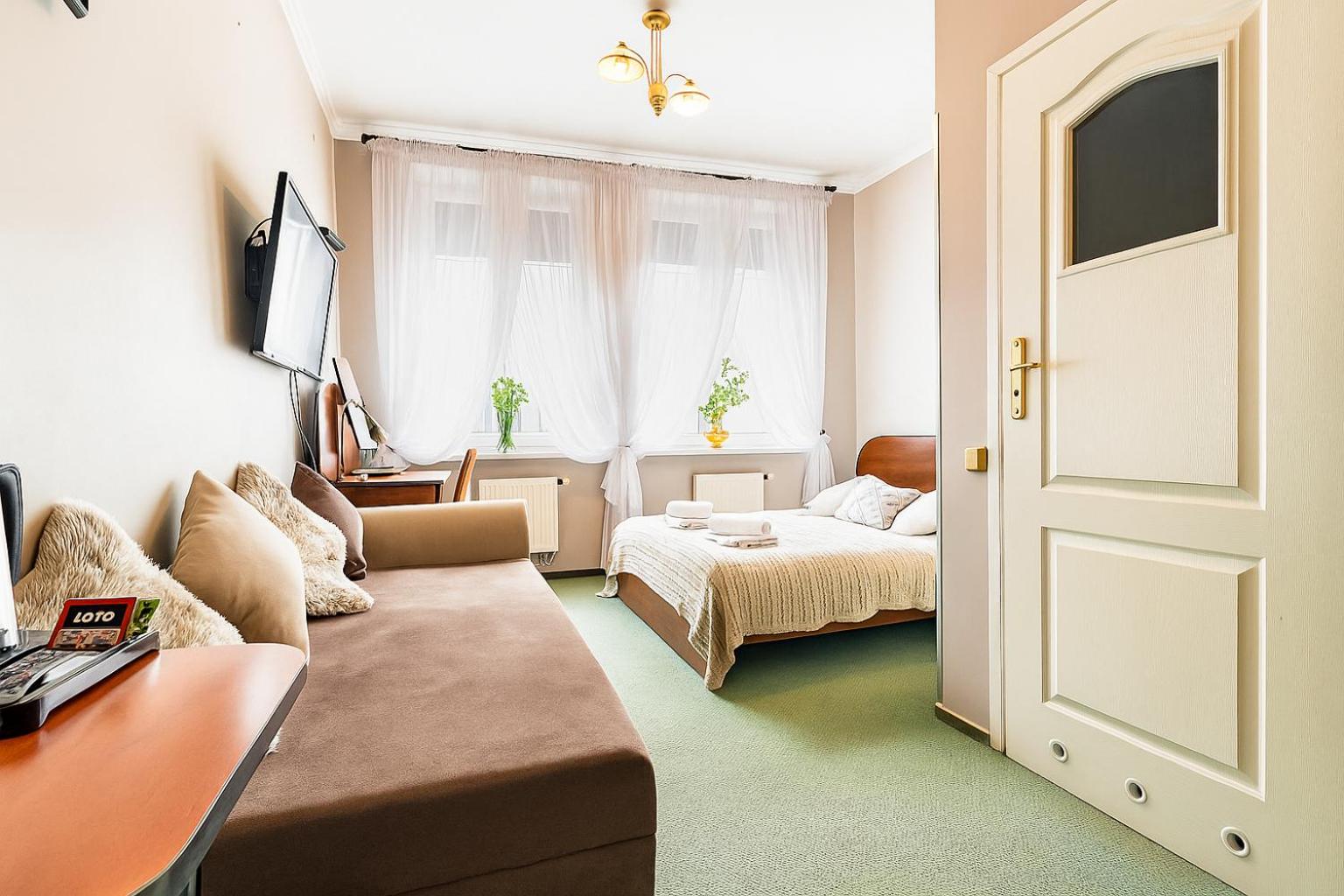 Basic Triple Room photo 1