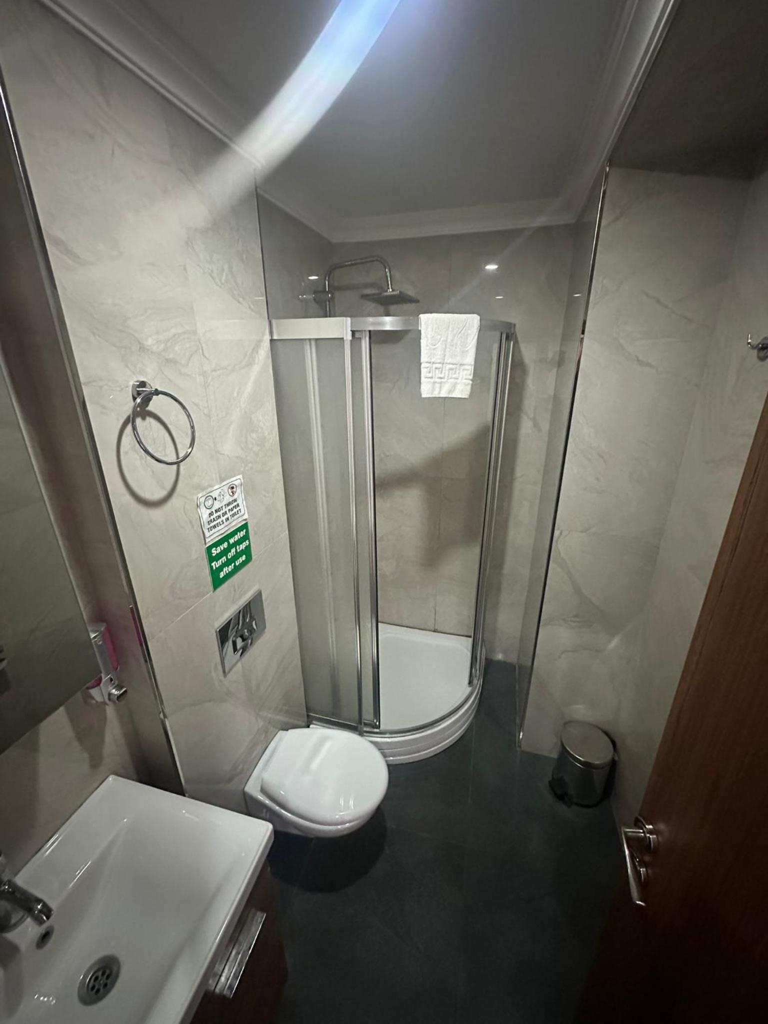 Deluxe Triple Room photo 1