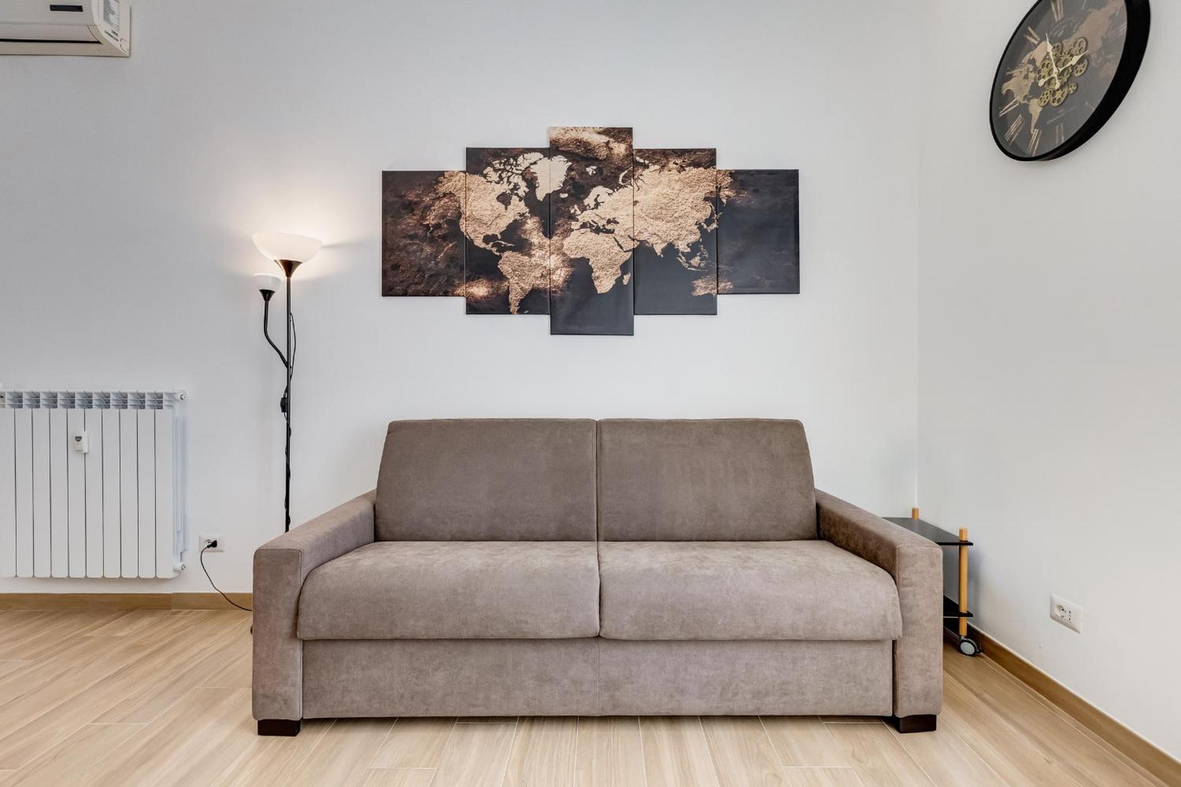 One-Bedroom Apartment