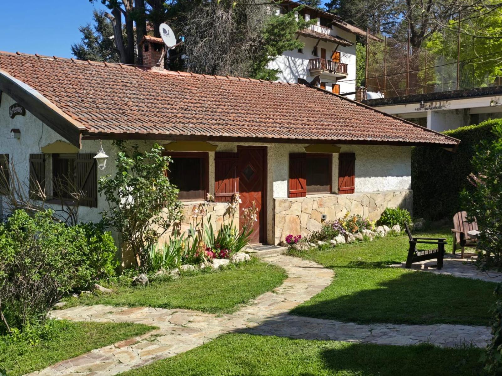 Deluxe Bungalow with Garden View photo 1