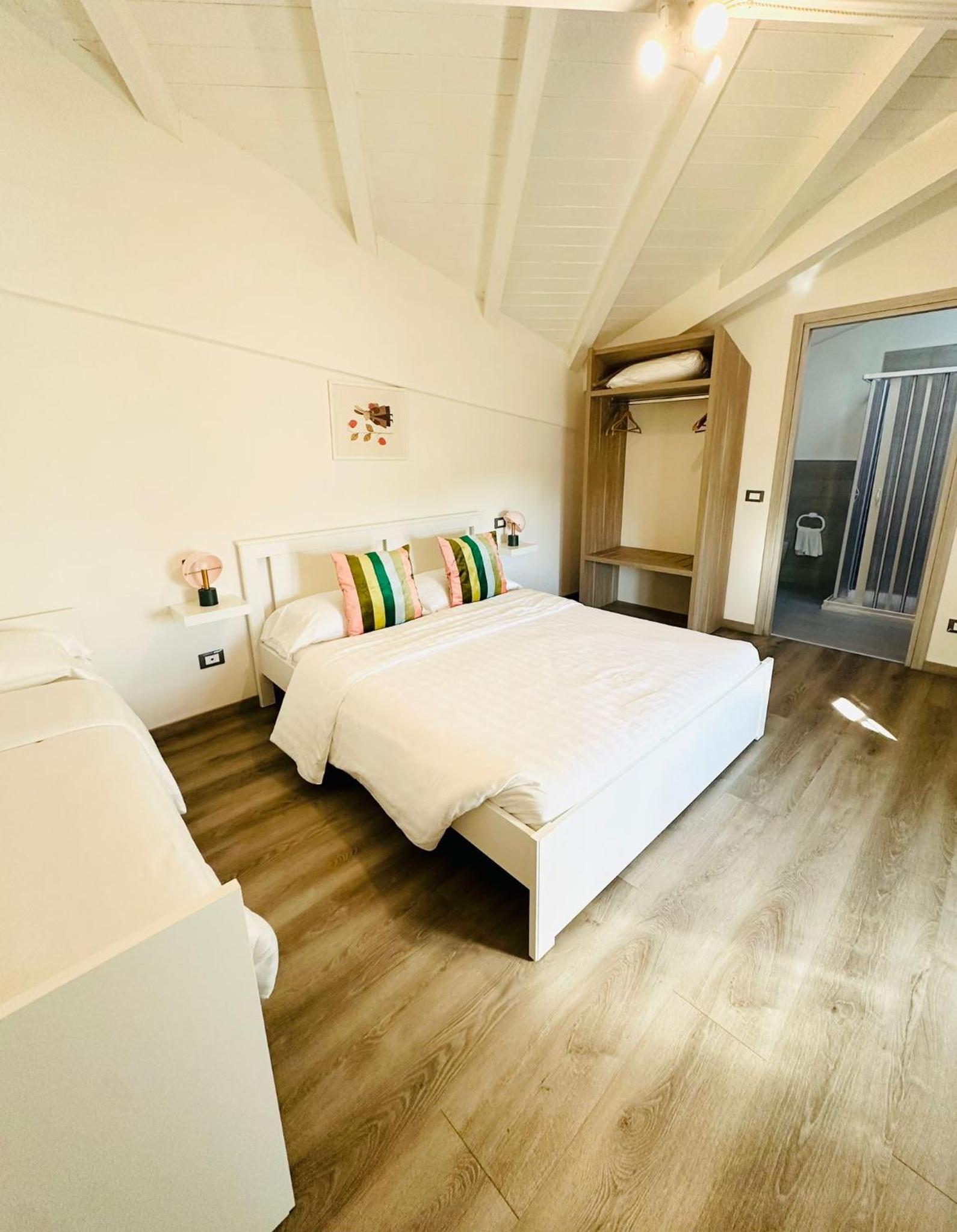 Triple Room with Bathroom photo 3
