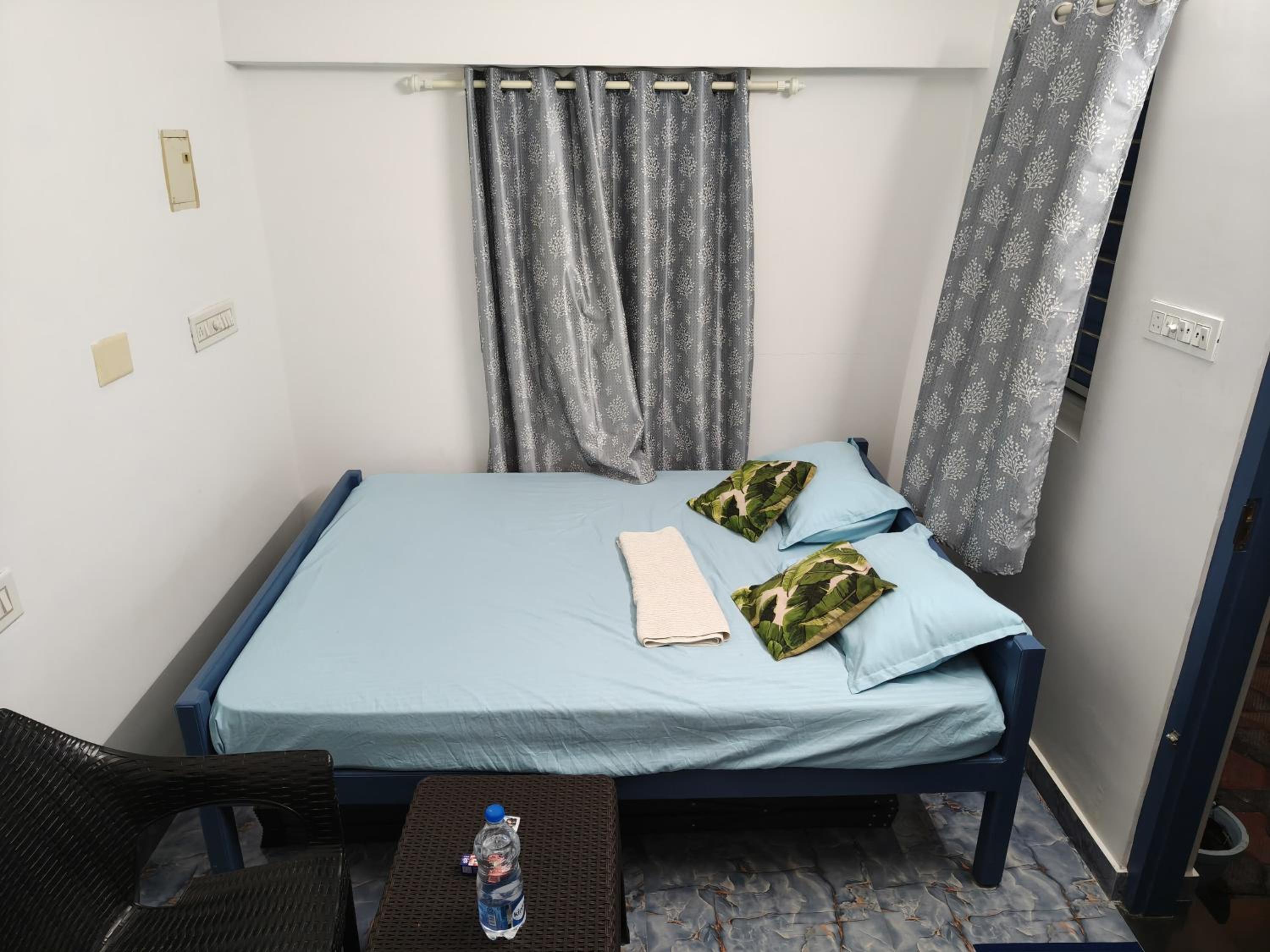 Budget Double Room photo 3