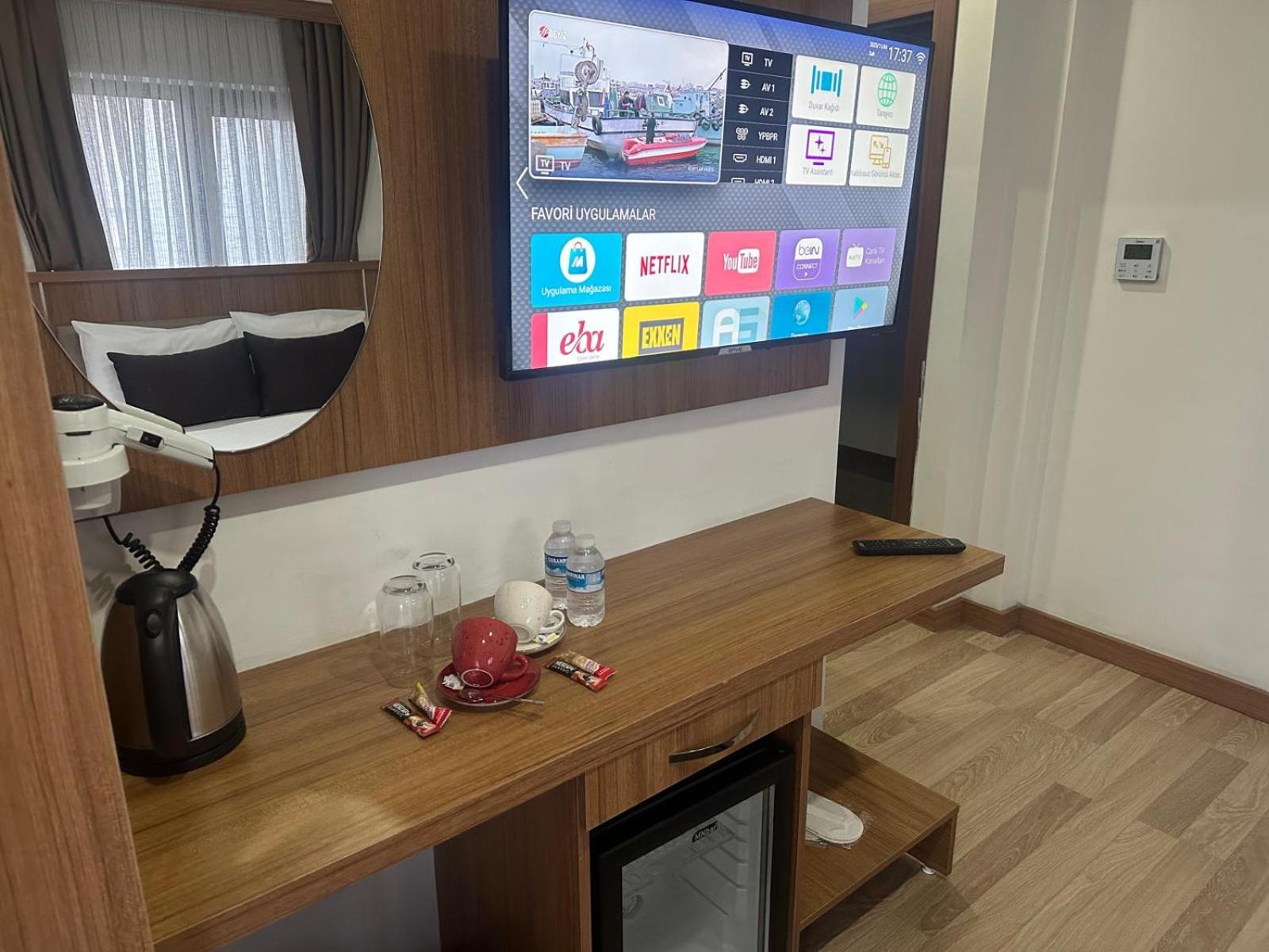 Deluxe Double Room with Sea View photo 3