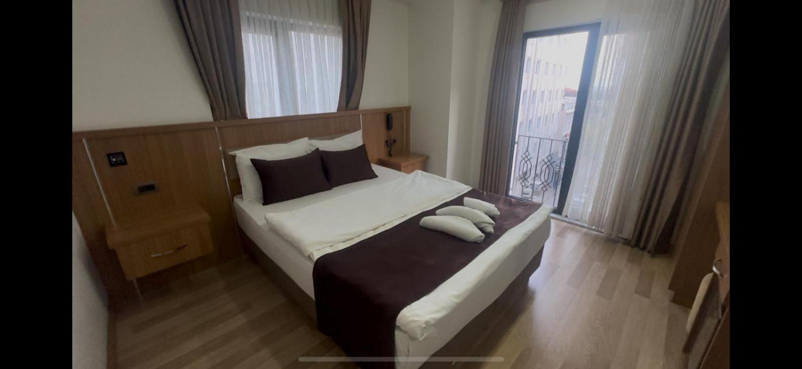 Deluxe Double Room with Sea View photo 2