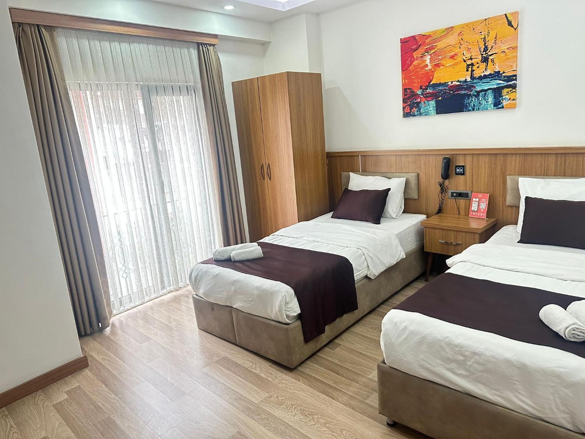 Deluxe Triple Room photo 3