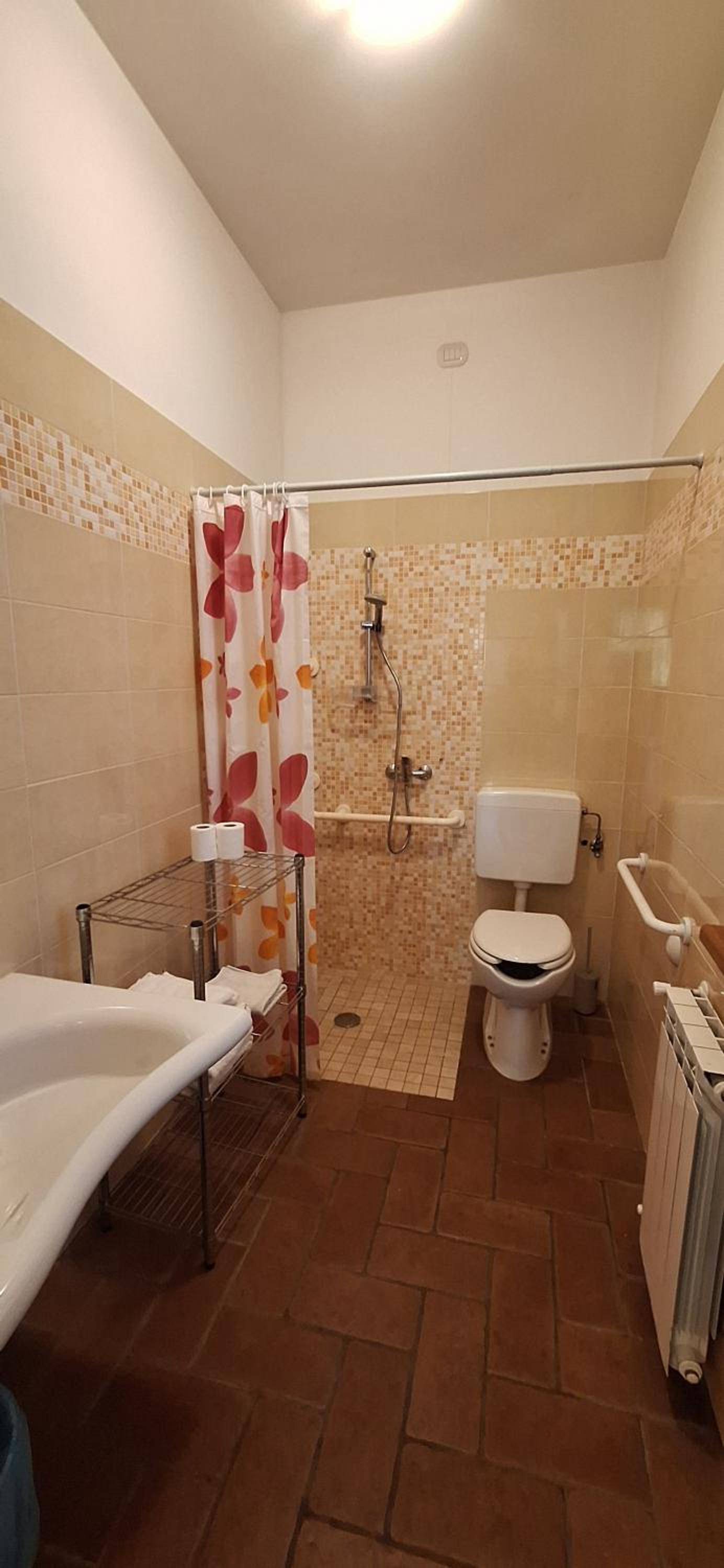Large Double or Twin Room photo 3
