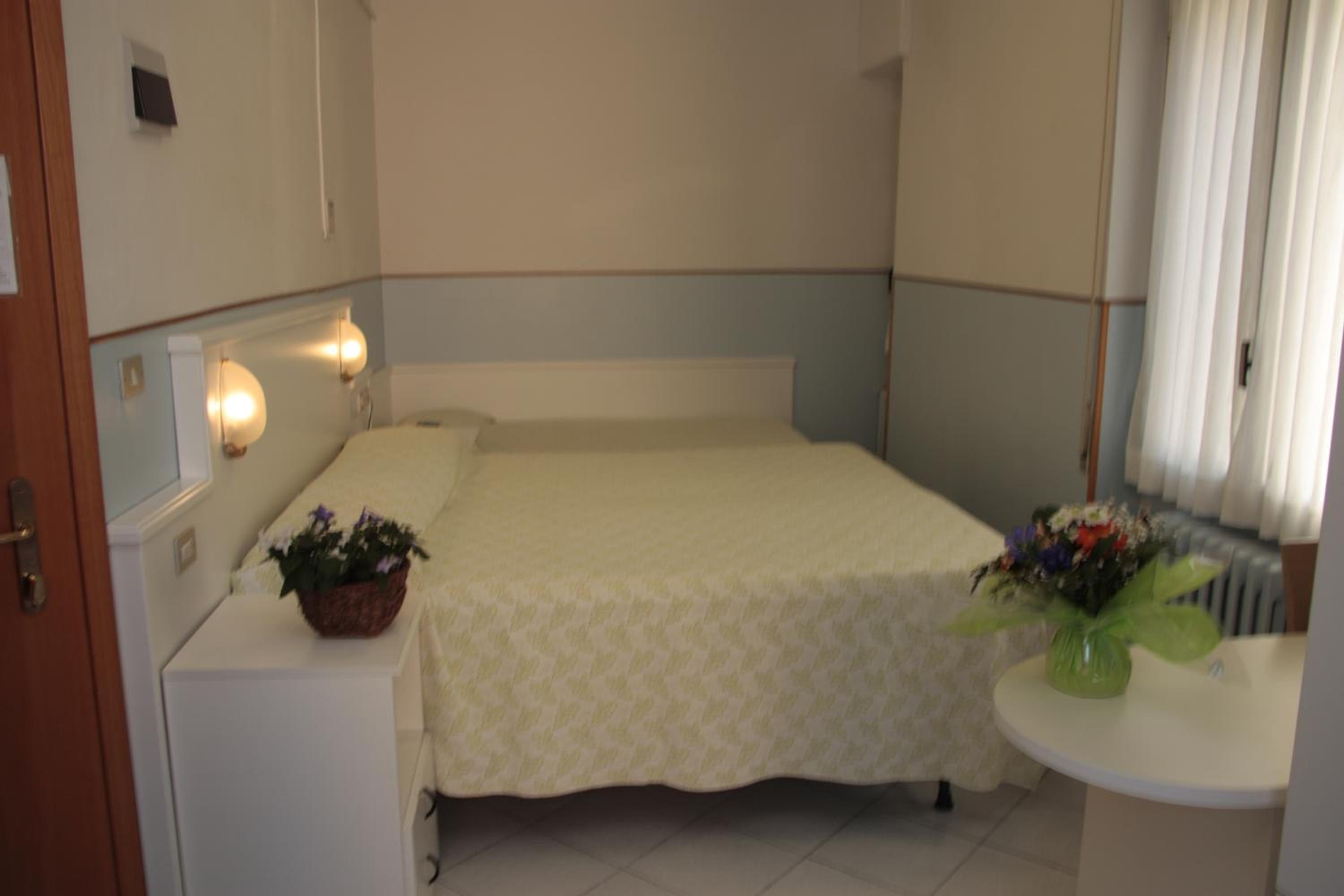 Triple Room - Photo 1