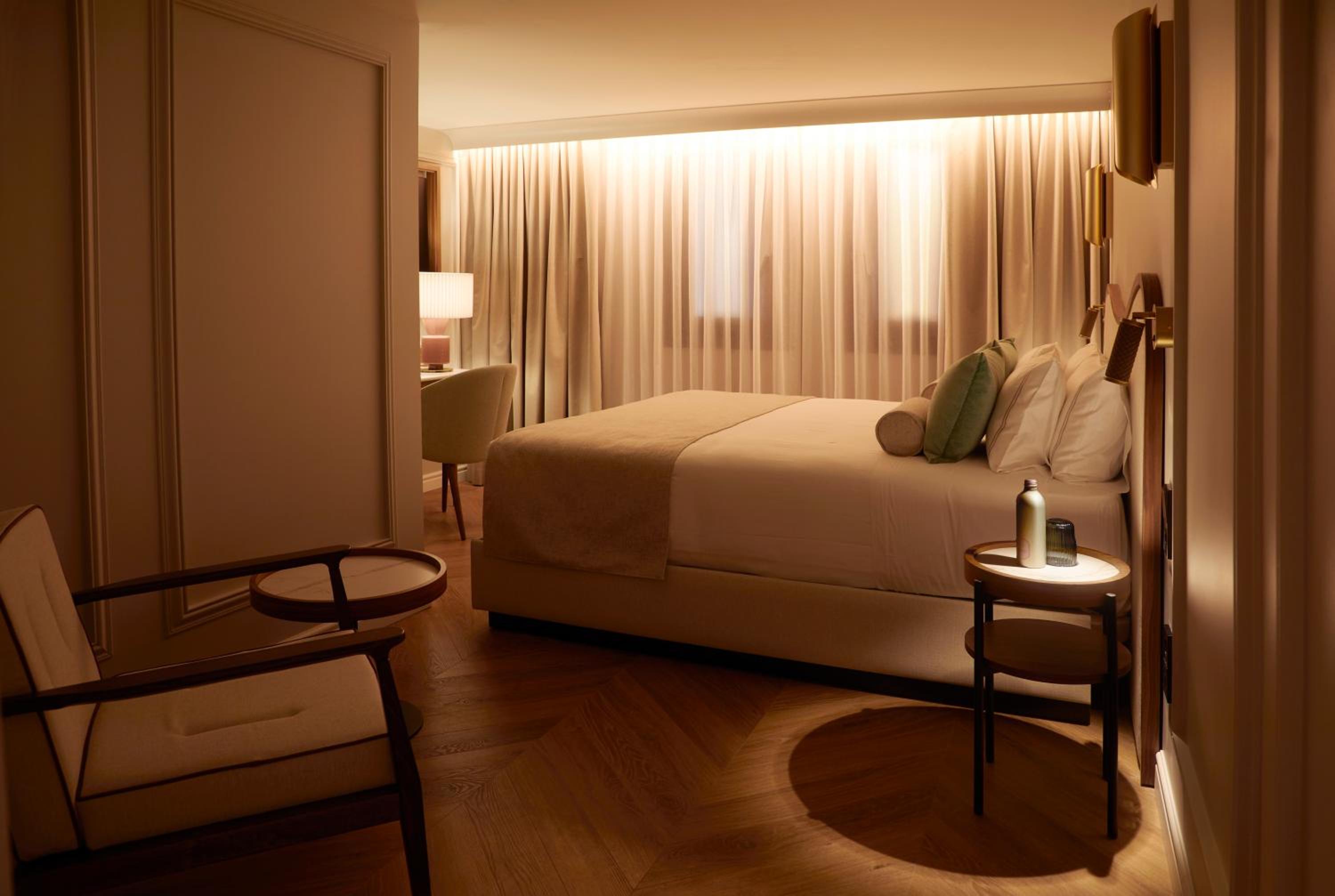 Deluxe Double Room photo 2
